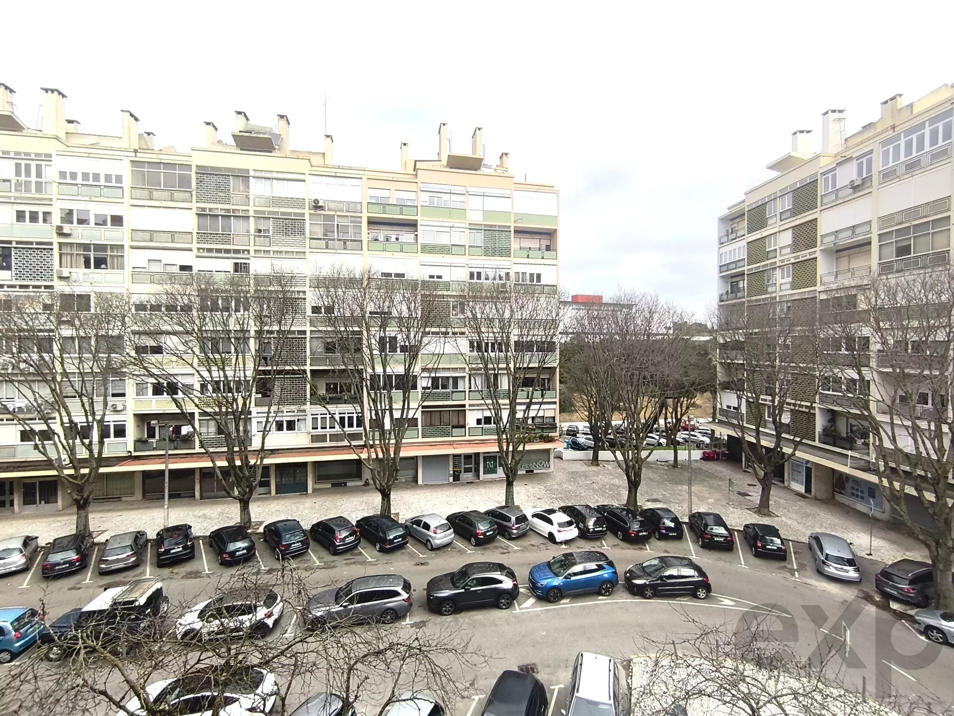 Renovated T3 in Benfica Station 86742435 image 36