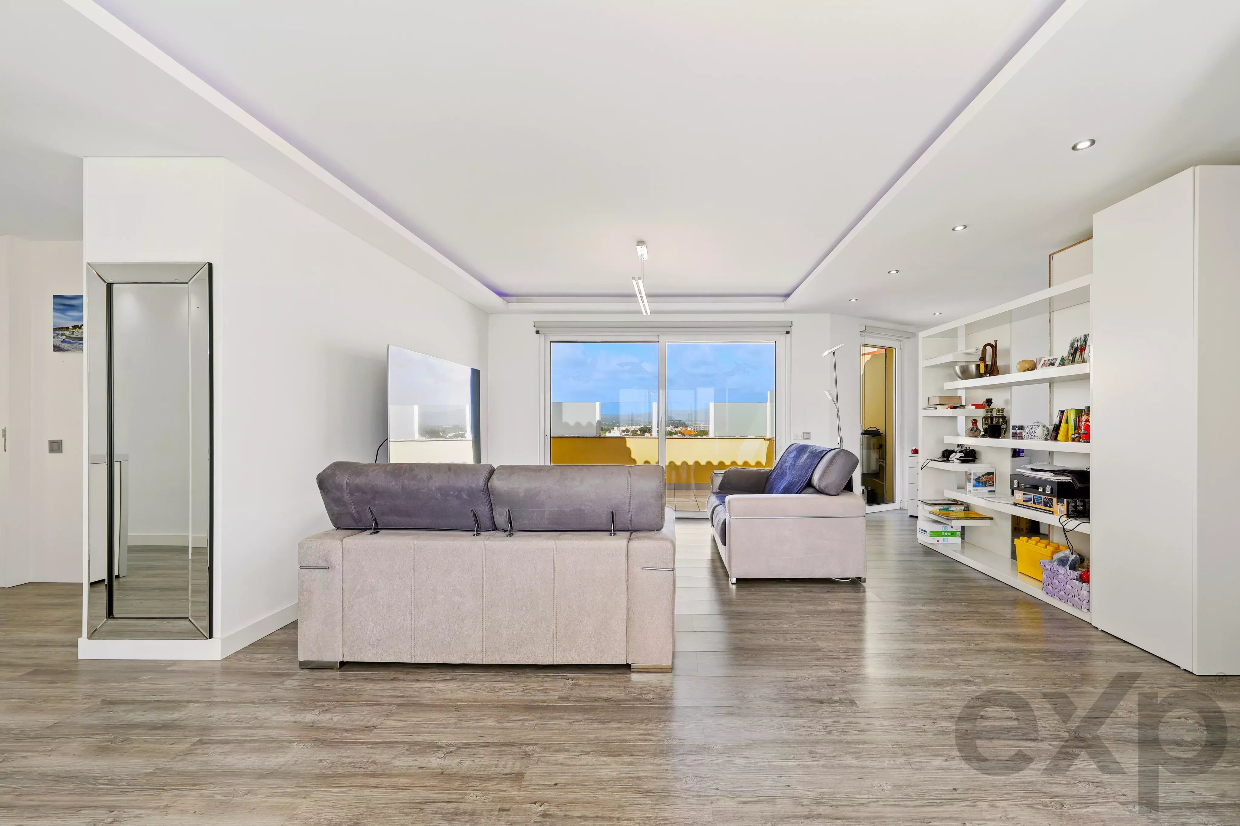 Exclusive T3 Penthouse with Private Terrace of 119 m², Sea View Portimão, Alvor and Panoramic View of Serra de Monchique 86747609 image 8
