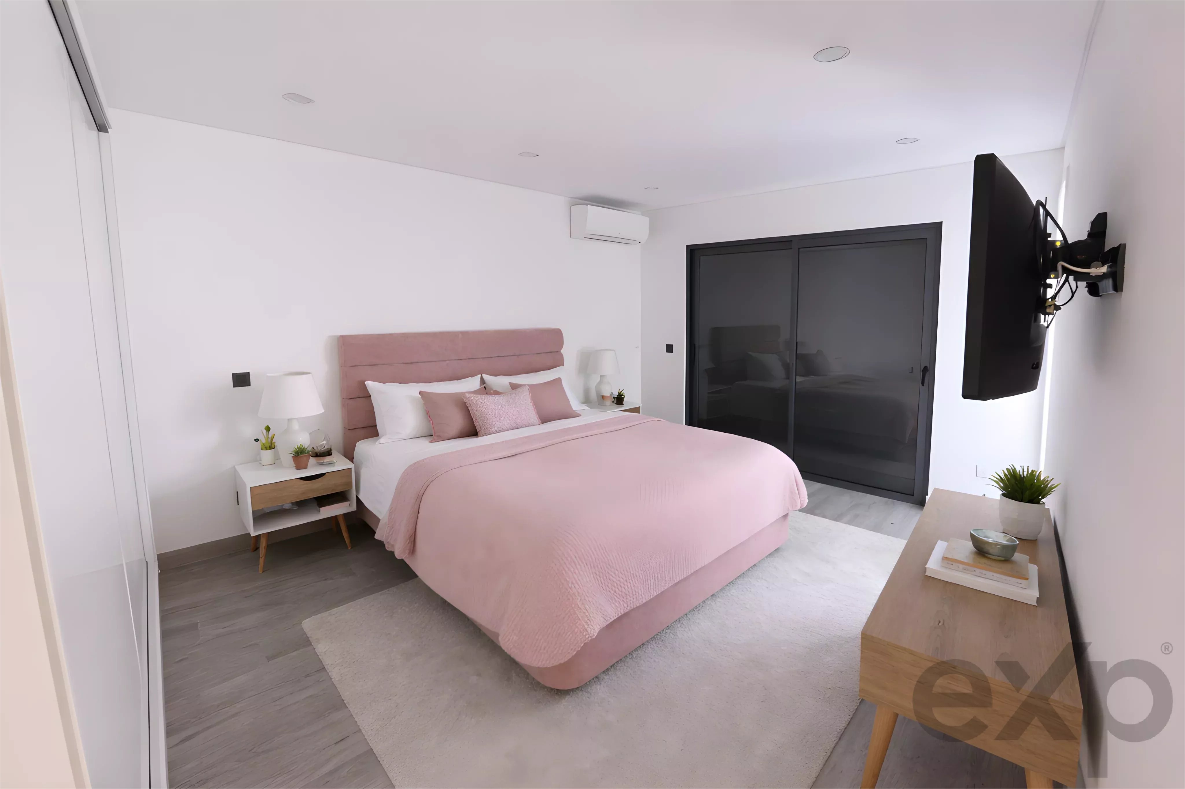Moradia T4 com Piscina 86748501 image 26