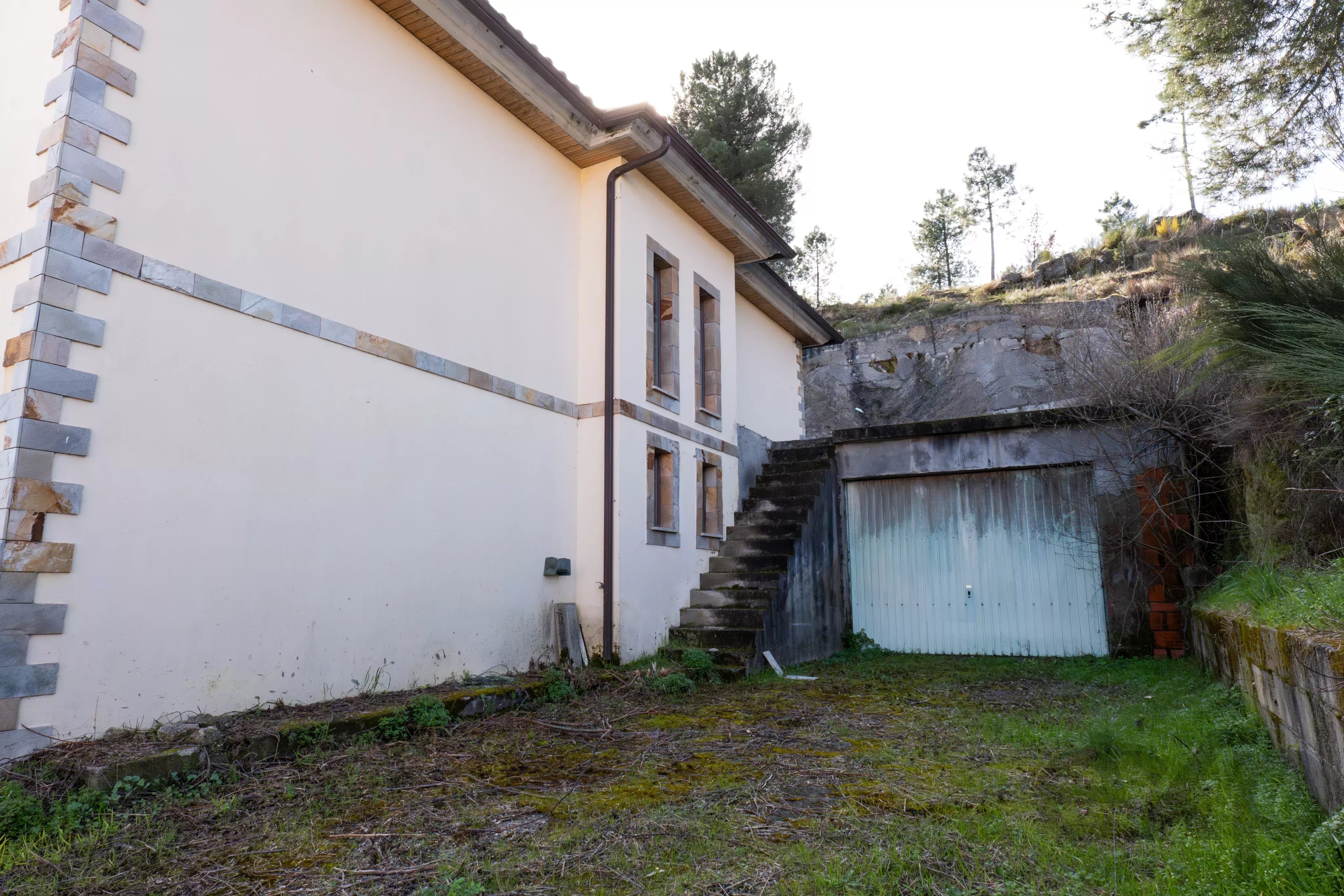 Alijó - 4-Bedroom Villa Located in a Wine-Making City 4
