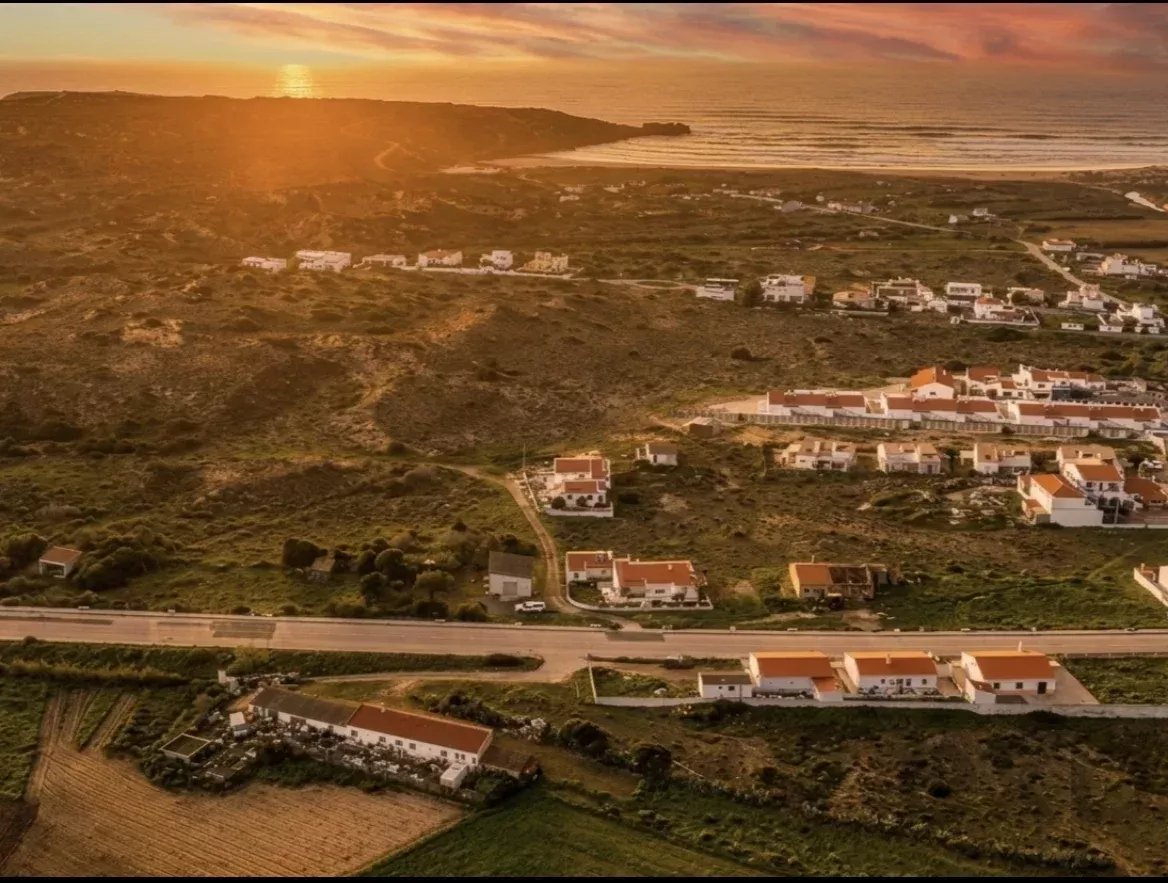 Projeto Aprovado – Surf Center, Restaurante e Guesthouse, Carrapateira