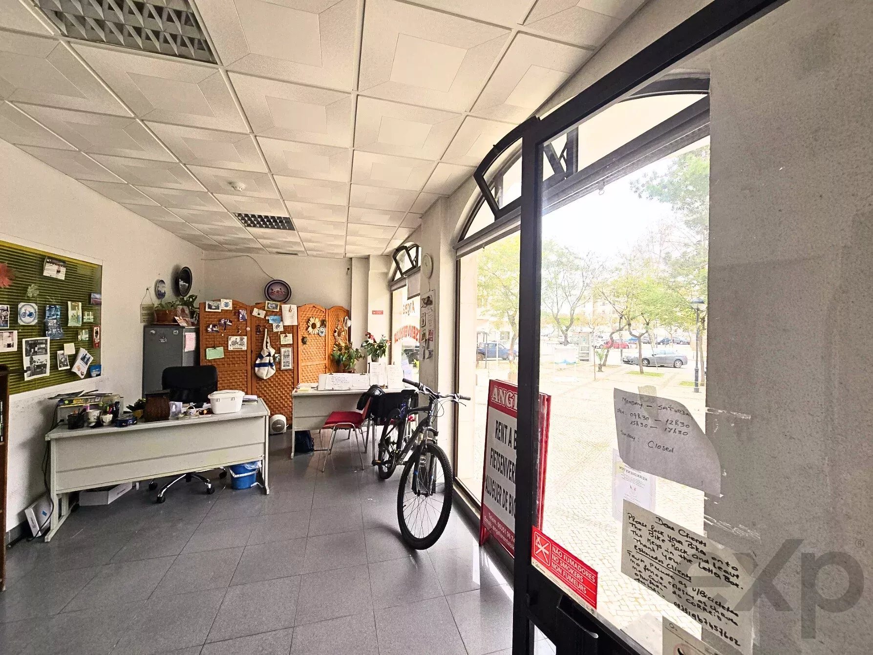Commercial shop of 72 m² in central Monte Gordo, business operating with transfer of ownership 86795048 image 7