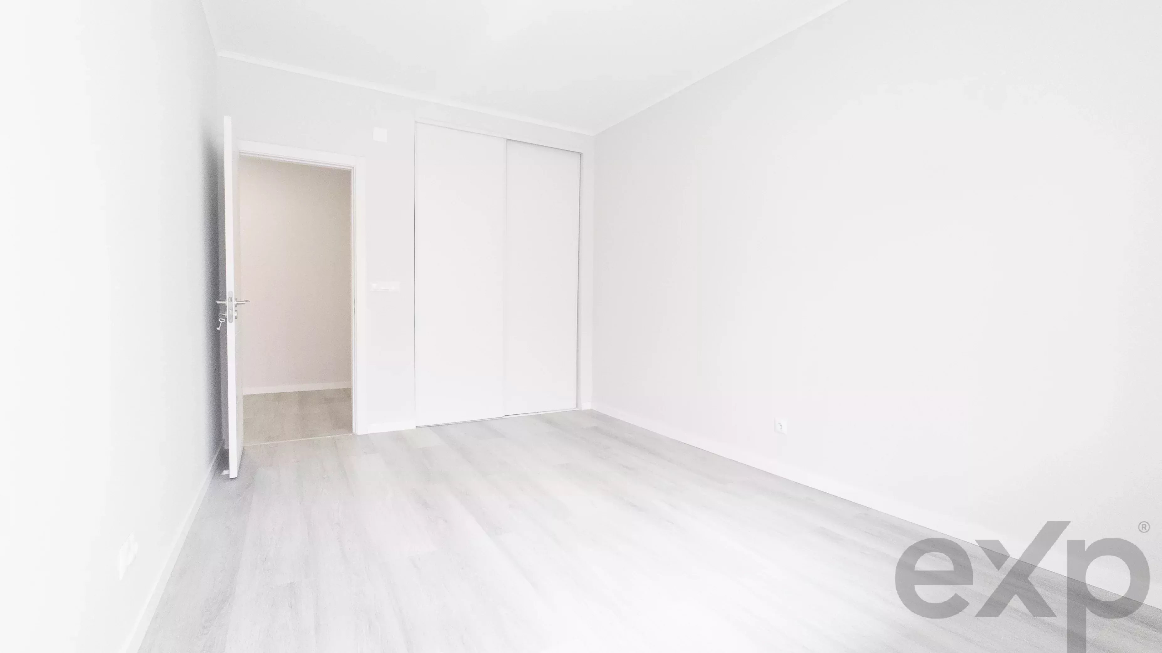 Fully renovated T2 in Oeiras, 86 m² | Equipped kitchen | 2 WCs 86800905 image 15
