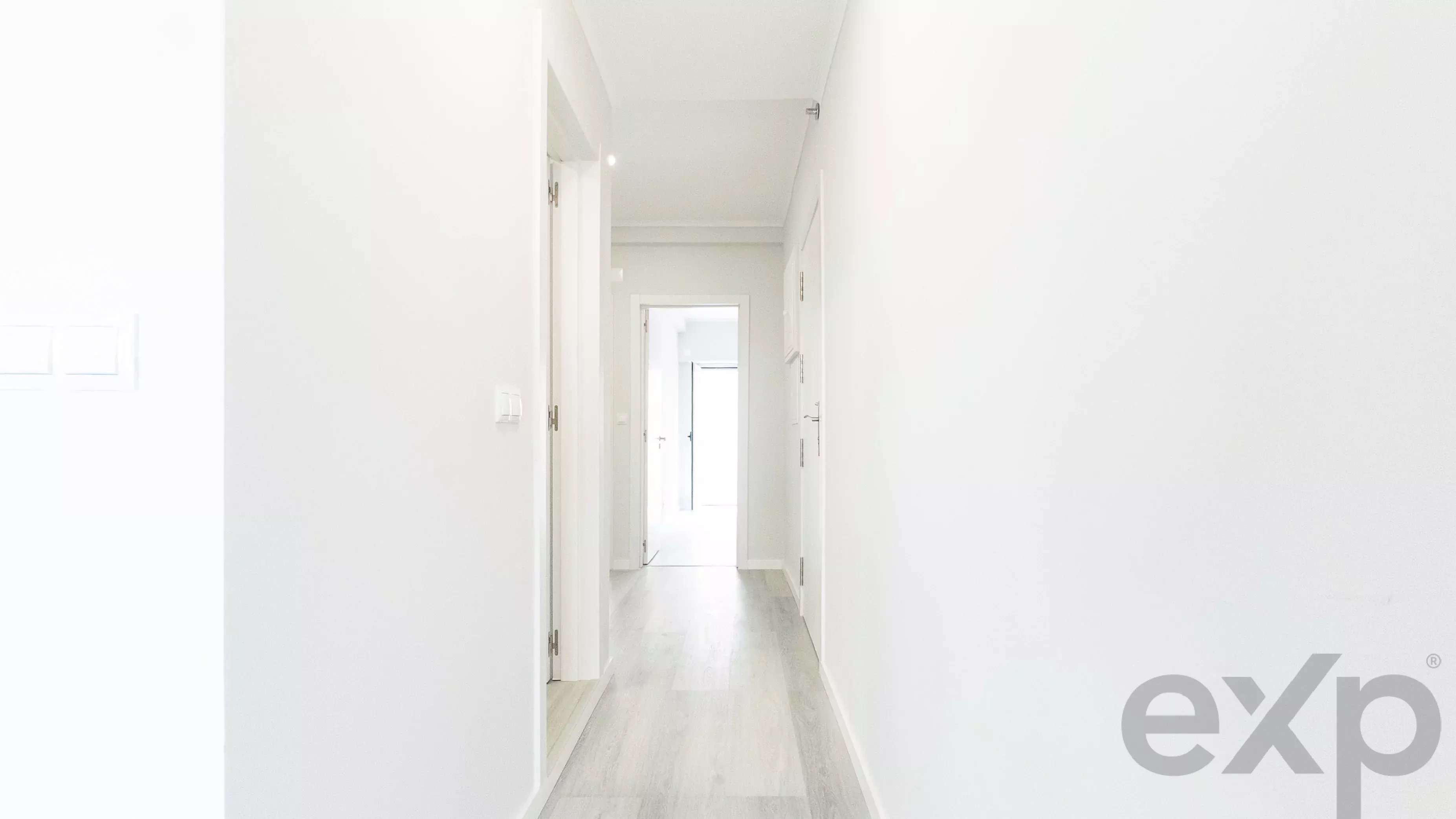 Fully renovated T2 in Oeiras, 86 m² | Equipped kitchen | 2 WCs 86800905 image 18
