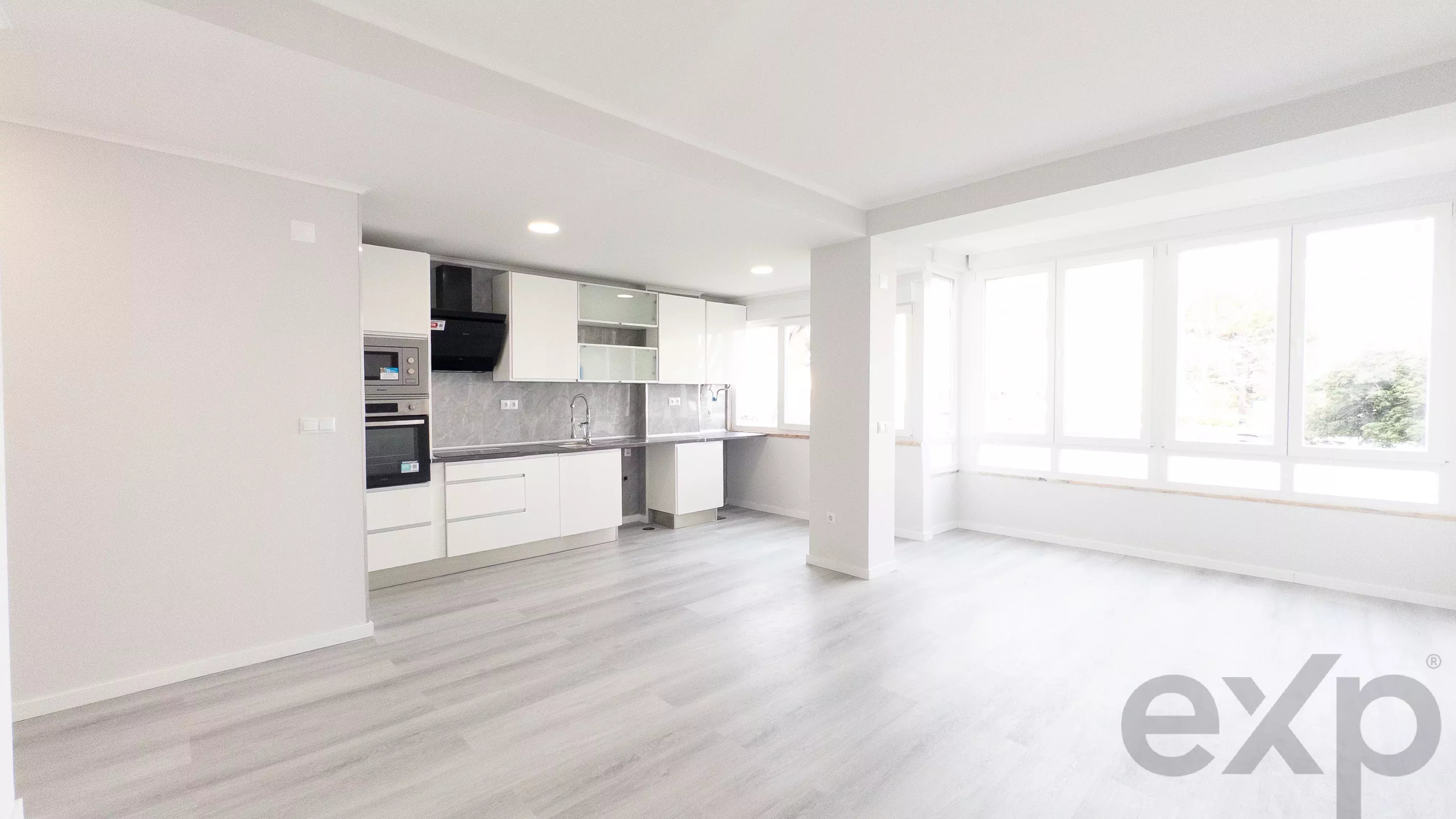 Fully renovated T2 in Oeiras, 86 m² | Equipped kitchen | 2 WCs 86800905 image 2