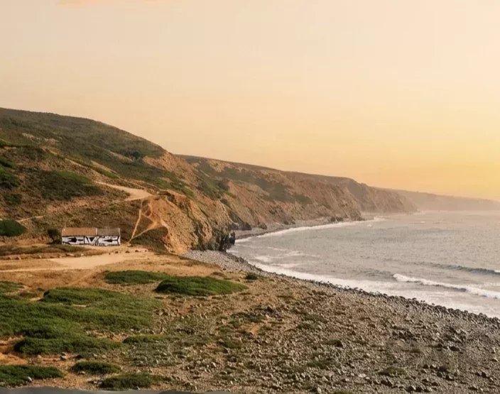Refúgio Exclusivo na Primeira Linha de Mar: Um Legado na Costa Vicentina