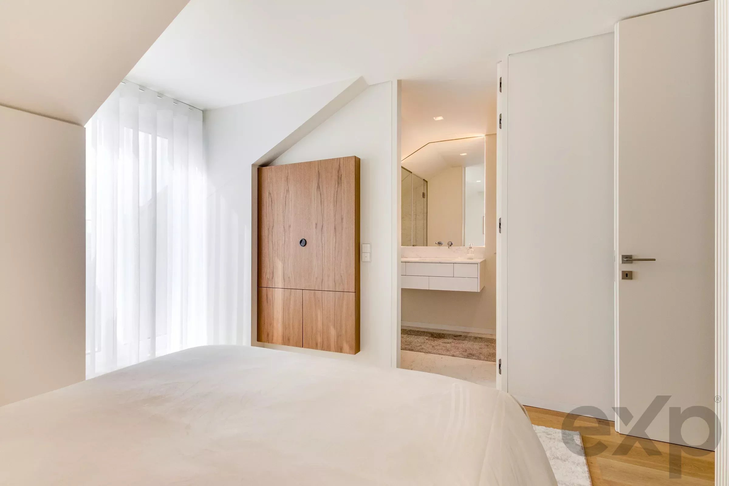 T2 Duplex, Two Suites, Two Living Rooms, Premium Condominium, Swimming Pool, Gym 86806328 image 25