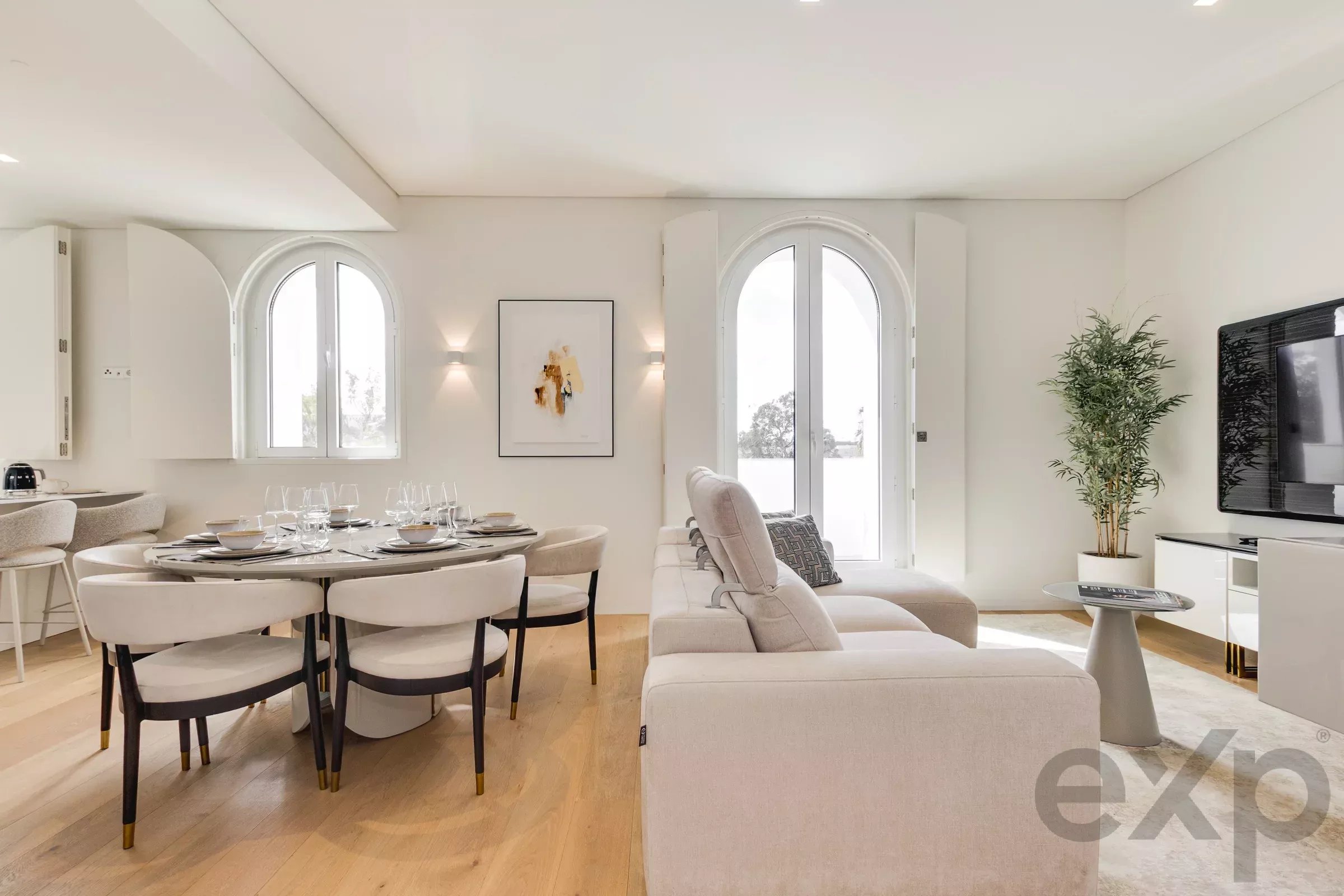 T2 Duplex, Two Suites, Two Living Rooms, Premium Condominium, Swimming Pool, Gym 86806328 image 1