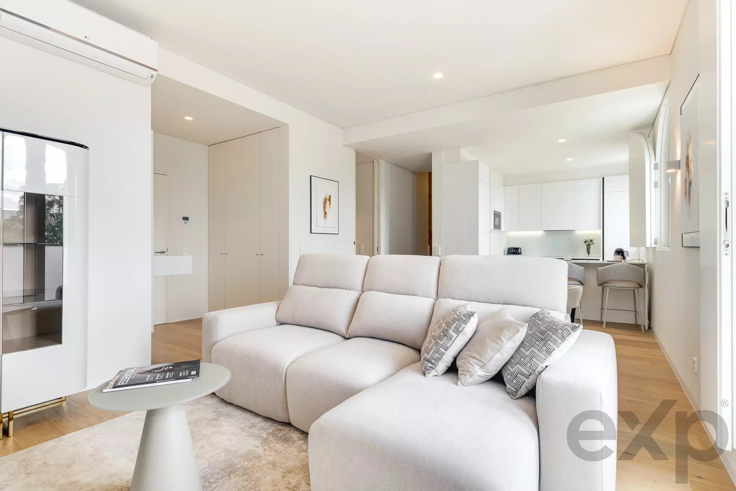 T2 Duplex, Two Suites, Two Living Rooms, Premium Condominium, Swimming Pool, Gym 86806328 image 7