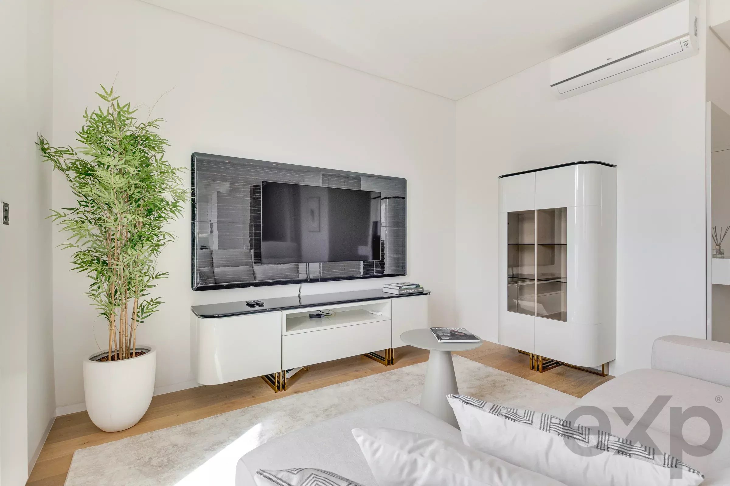 T2 Duplex, Two Suites, Two Living Rooms, Premium Condominium, Swimming Pool, Gym 86806328 image 6