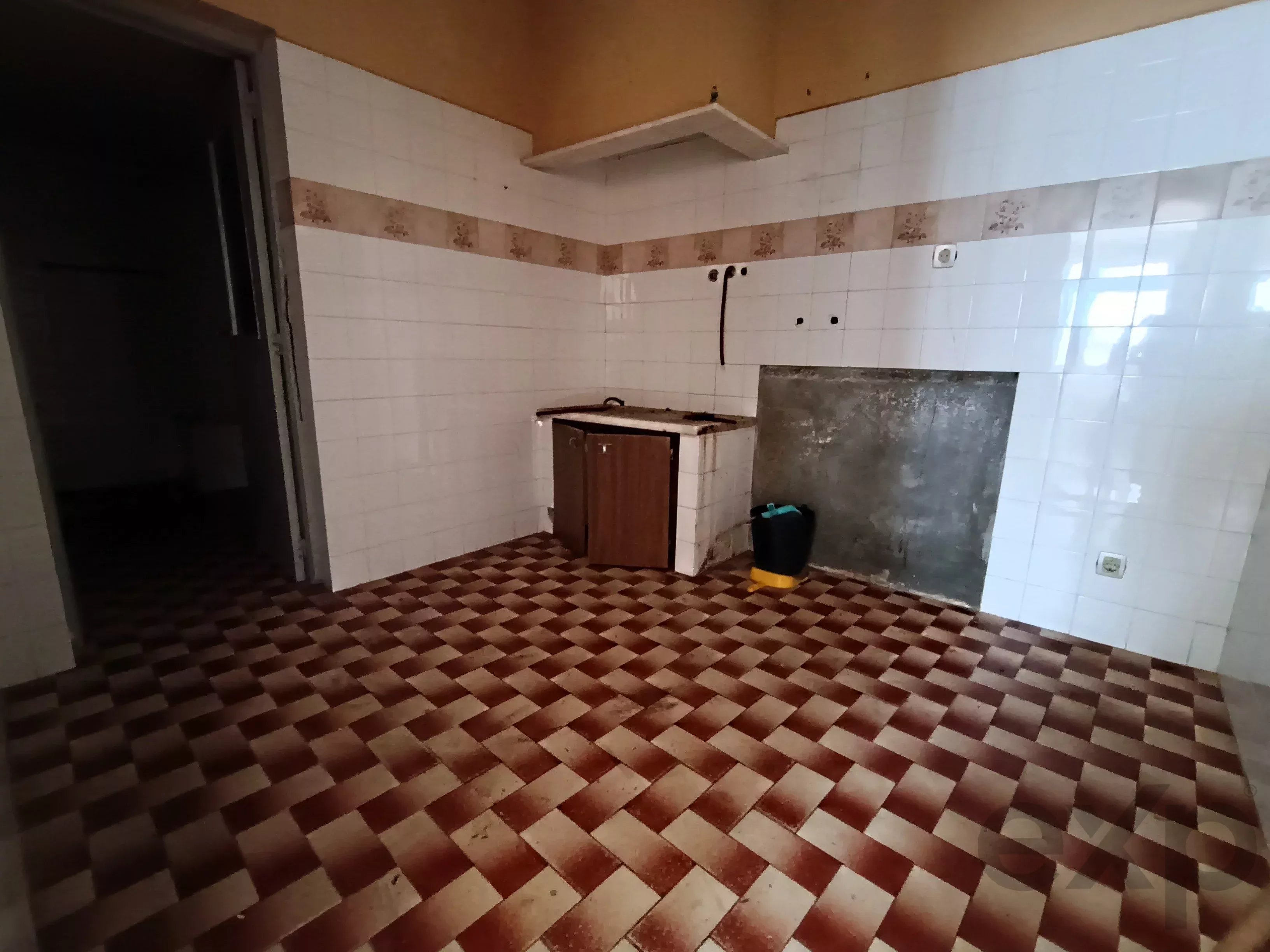 Moradia Térrea com Quintal em Peniche