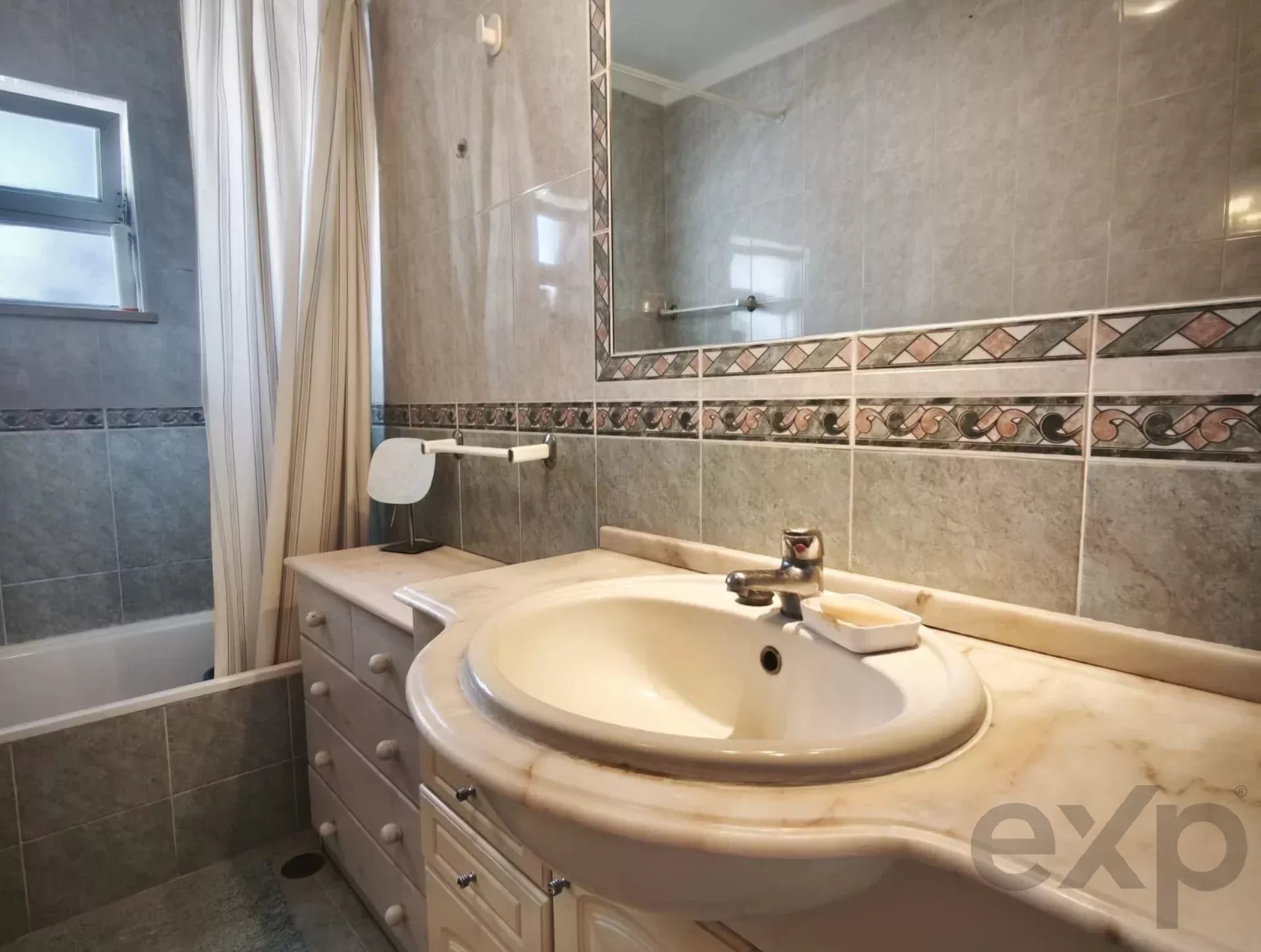 Converted 2‑bedroom apartment, Bemposta, Alvor 86815443 image 14