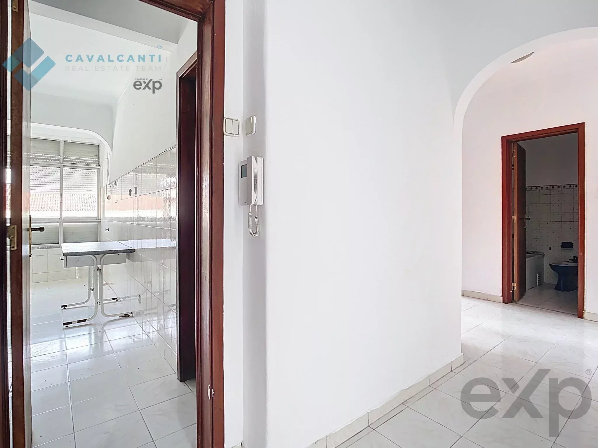 Three‑bedroom apartment for refurbishment in the heart of Carnaxide 86827812 image 6