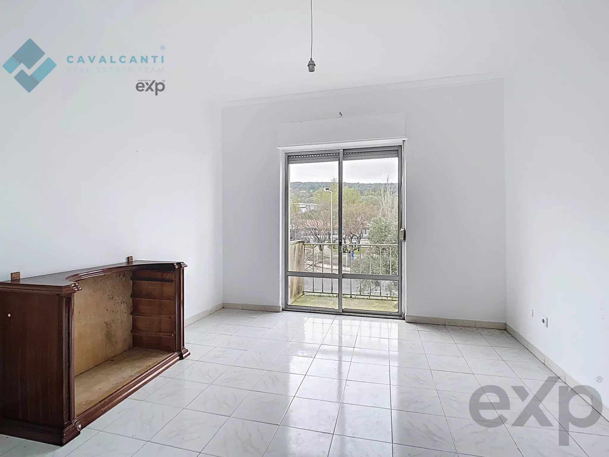 Three‑bedroom apartment for refurbishment in the heart of Carnaxide 86827812 image 18