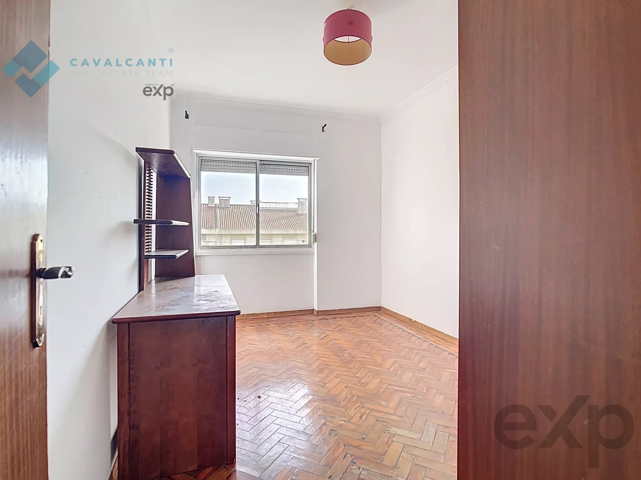Three‑bedroom apartment for refurbishment in the heart of Carnaxide 86827812 image 30