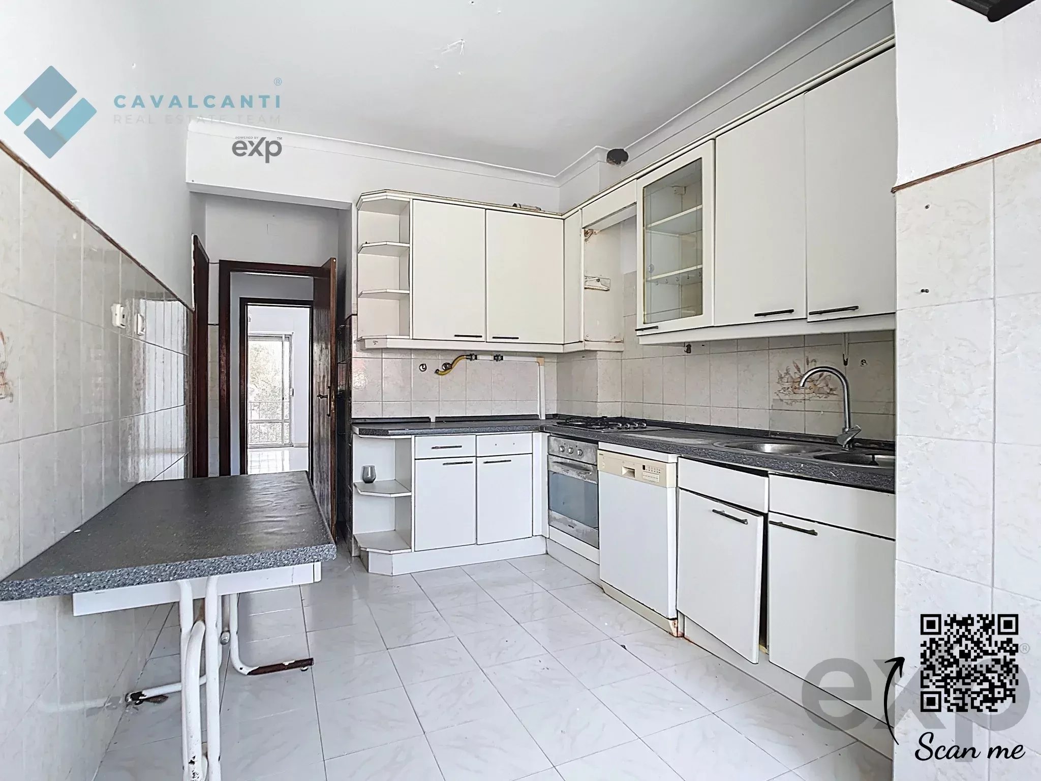 Three‑bedroom apartment for refurbishment in the heart of Carnaxide 86827812 image 9