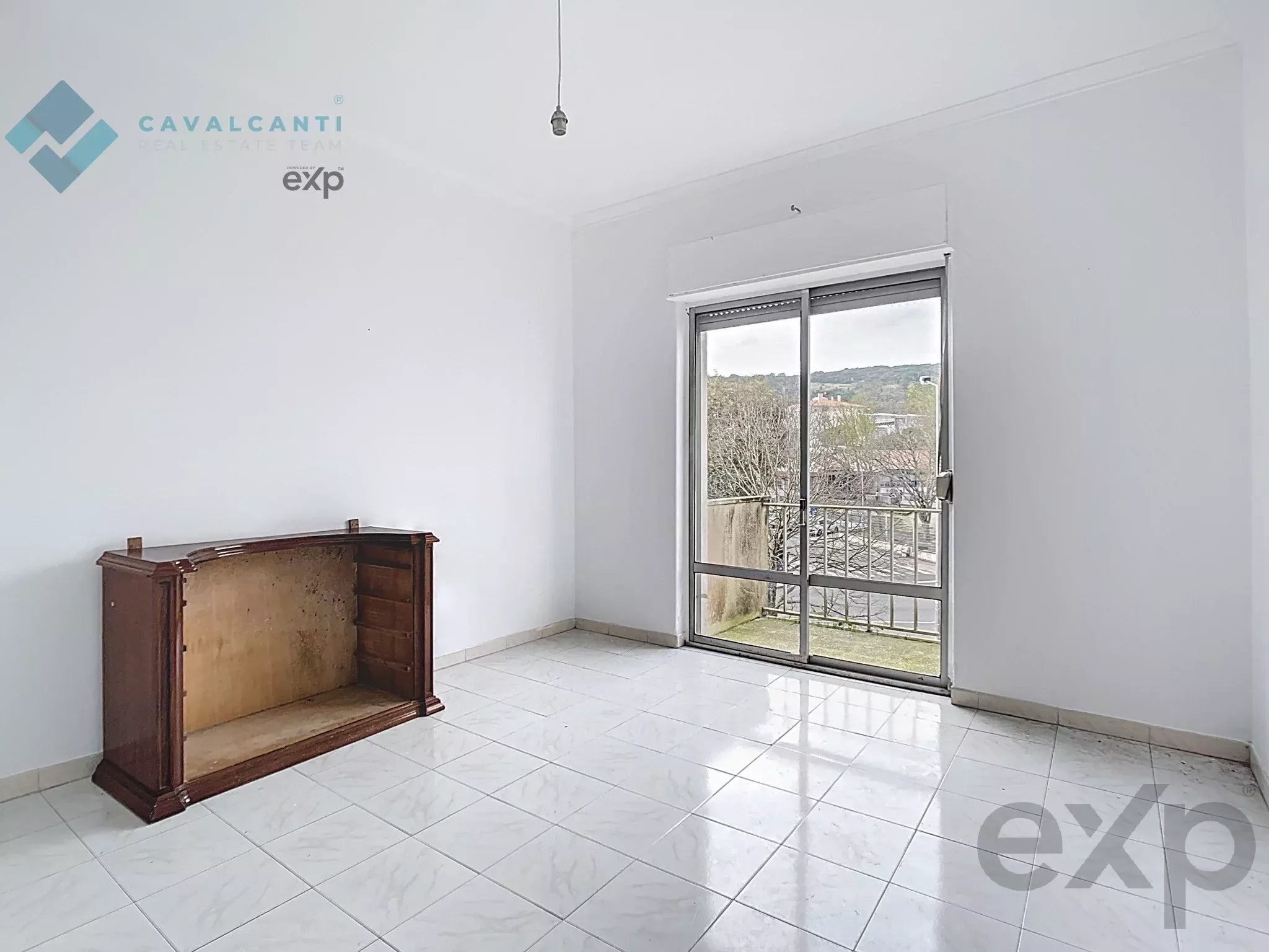 Three‑bedroom apartment for refurbishment in the heart of Carnaxide 86827812 image 19