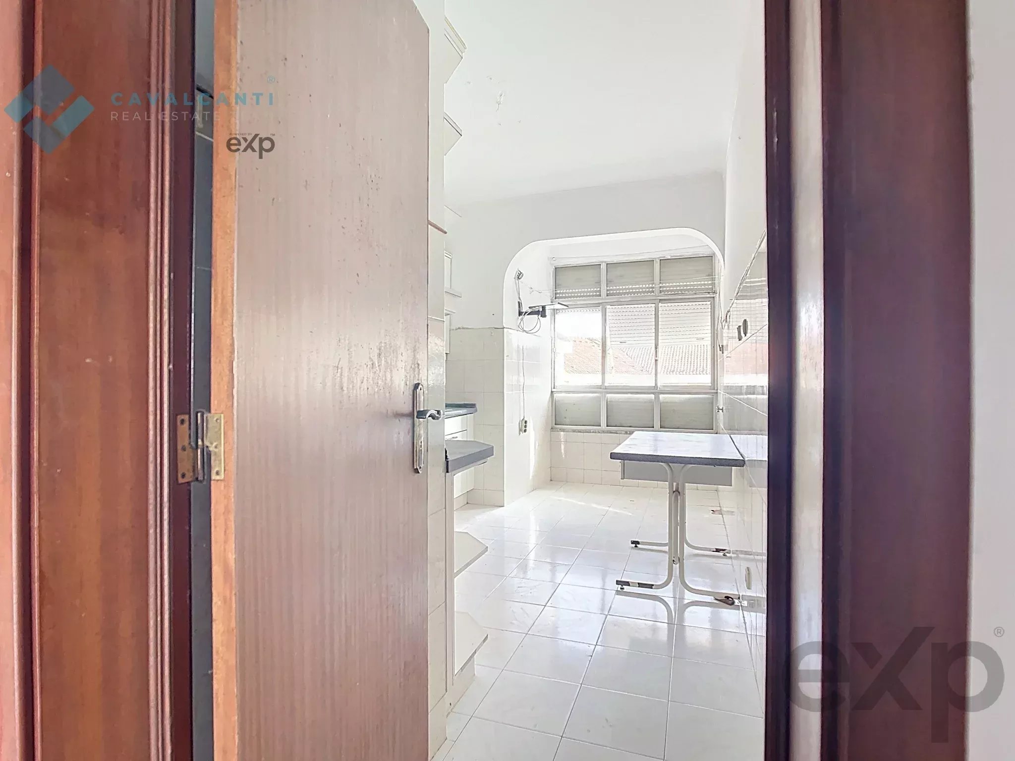 Three‑bedroom apartment for refurbishment in the heart of Carnaxide 86827812 image 7