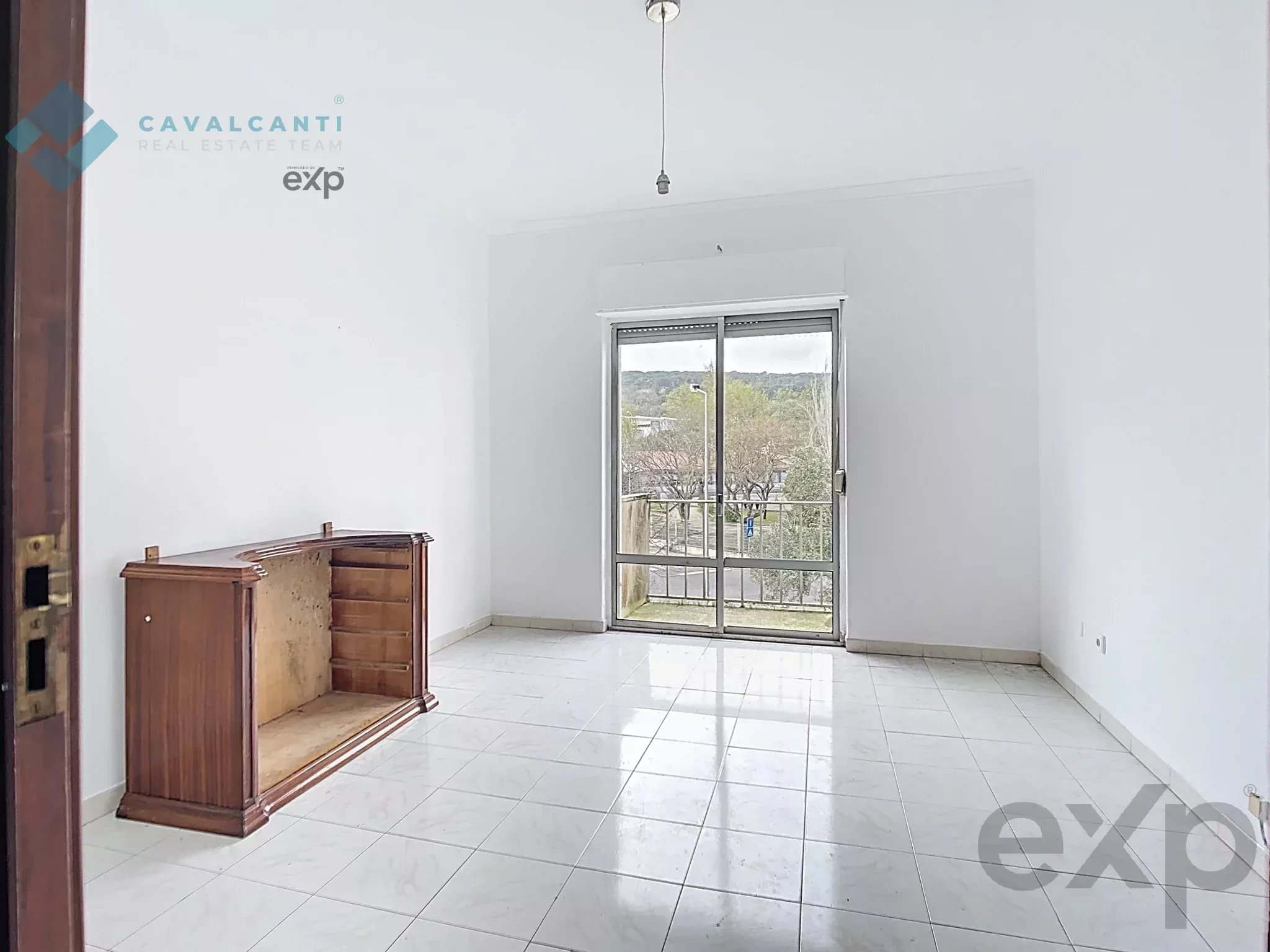 Three‑bedroom apartment for refurbishment in the heart of Carnaxide 86827812 image 17