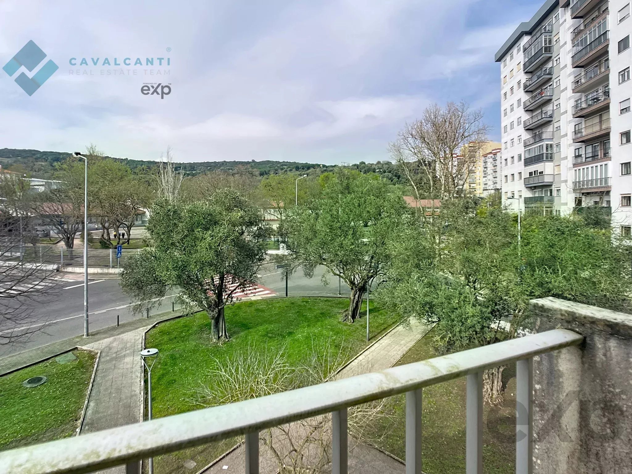 Three‑bedroom apartment for refurbishment in the heart of Carnaxide 86827812 image 21
