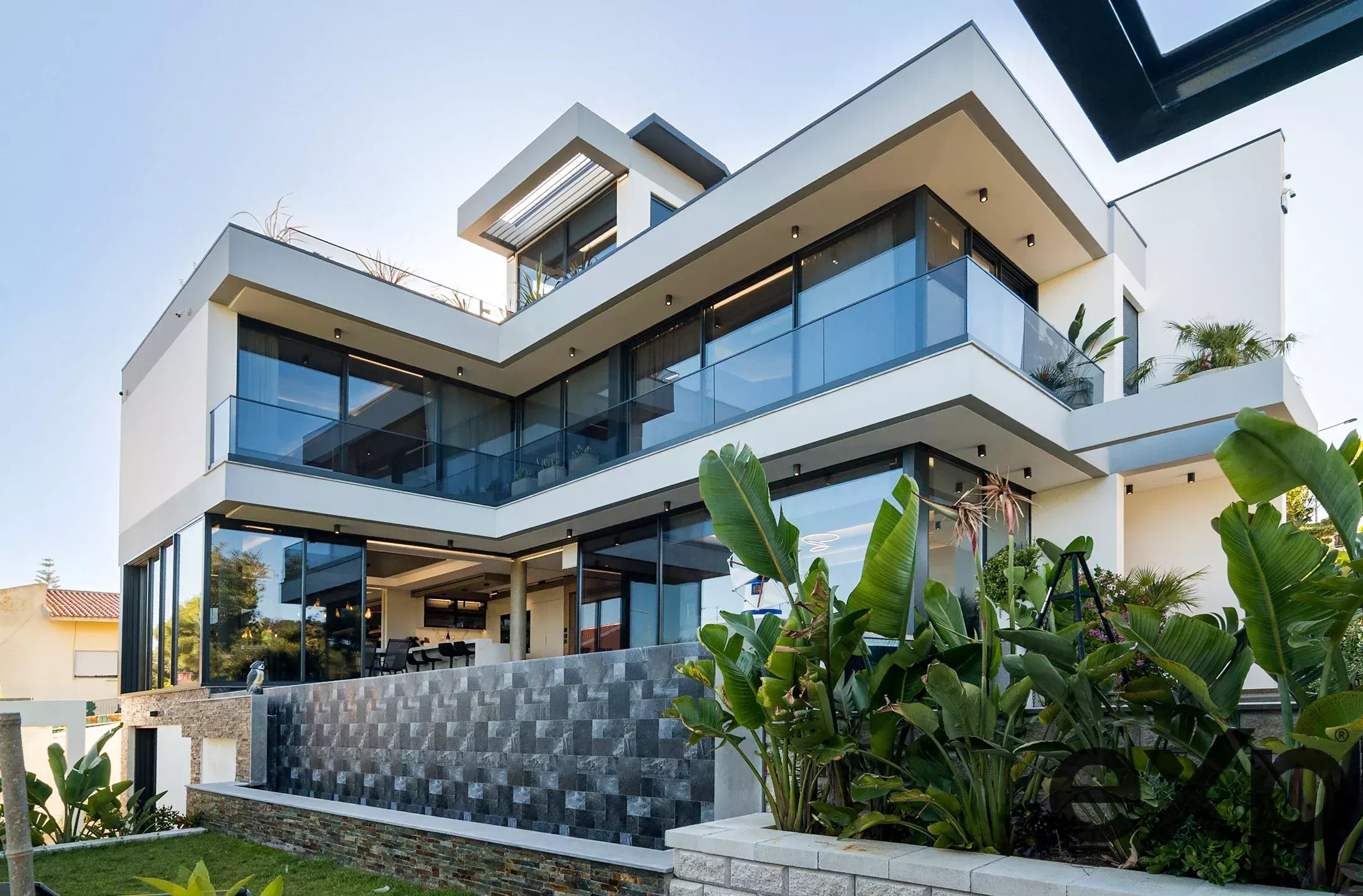 Luxury Unique Home in the Estoril Gulf, T3 Suites with Private Resort 86843974 image 1