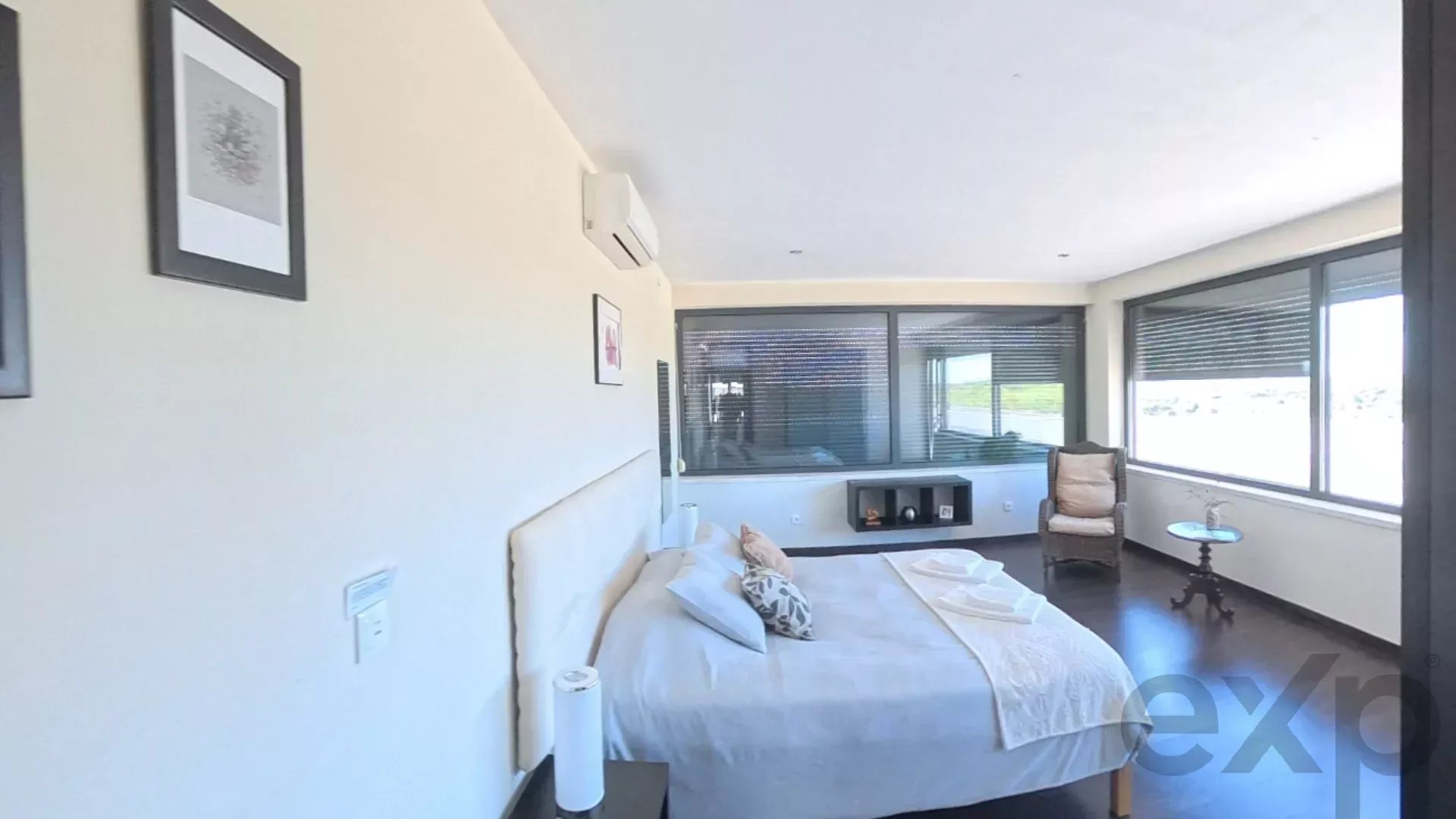 T5 residence – two independent dwellings, swimming pool, plot of 2,565 m² and local accommodation licence 86873882 image 45