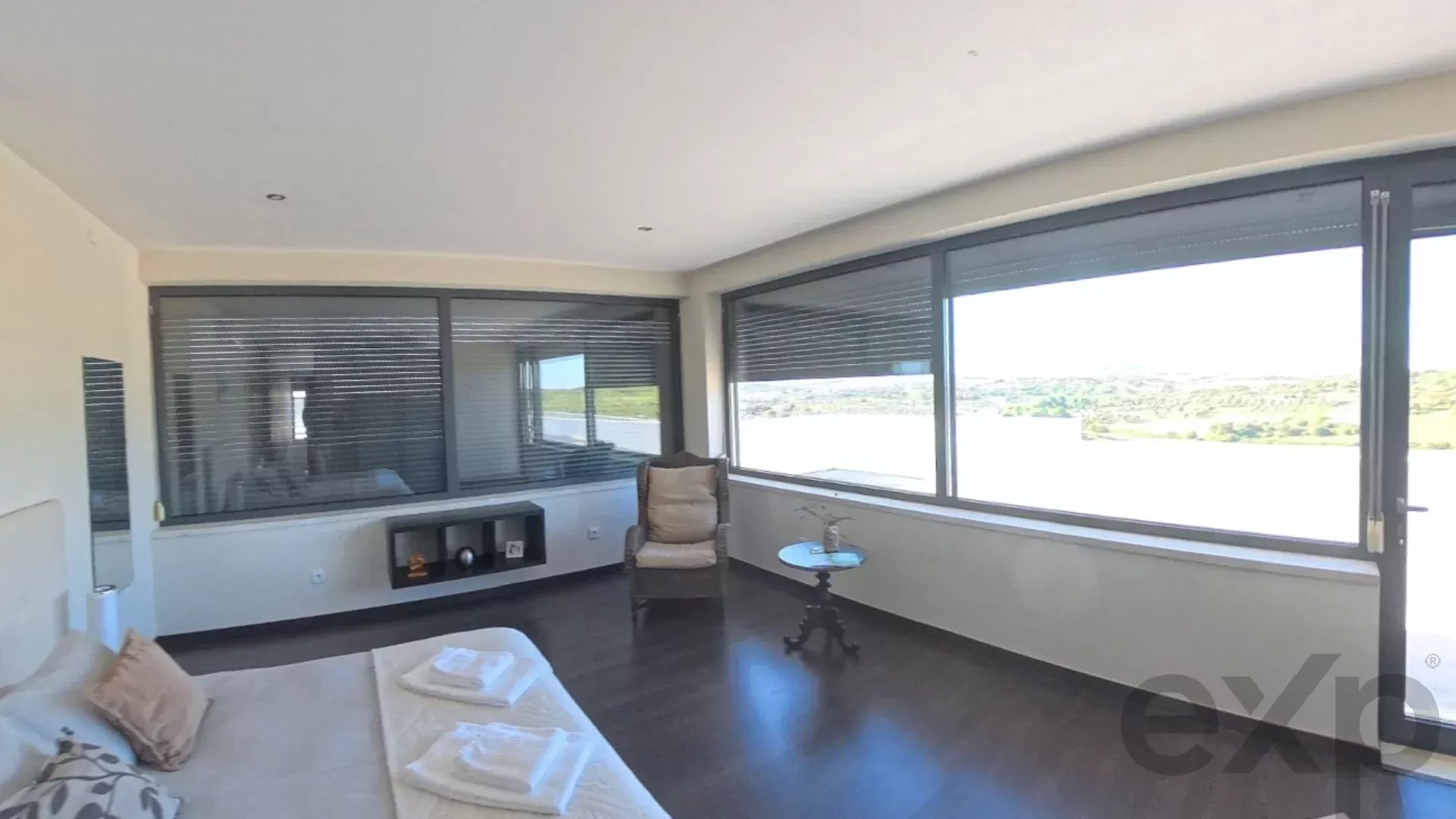 T5 residence – two independent dwellings, swimming pool, plot of 2,565 m² and local accommodation licence 86873882 image 46