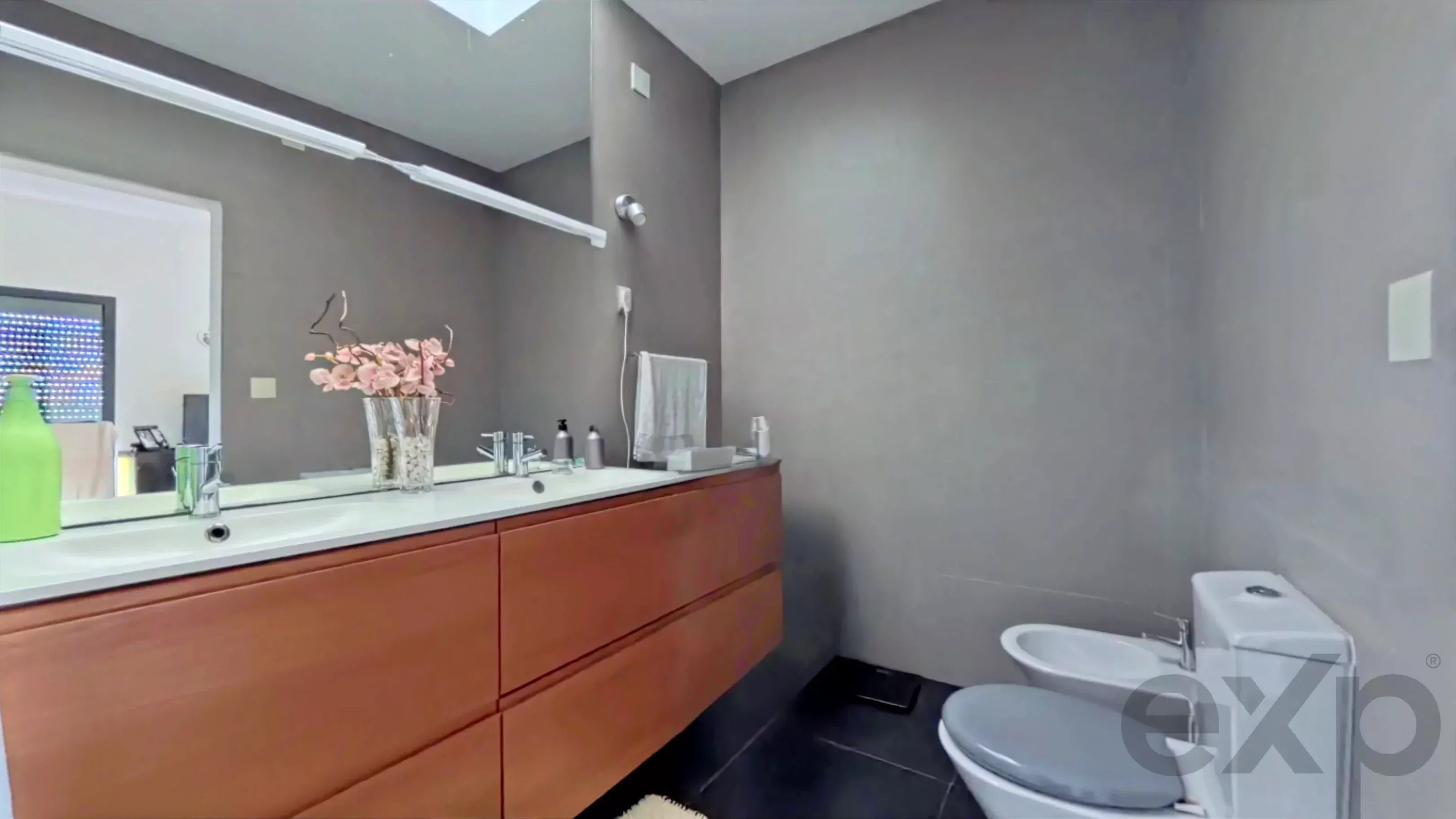 T5 residence – two independent dwellings, swimming pool, plot of 2,565 m² and local accommodation licence 86873882 image 32