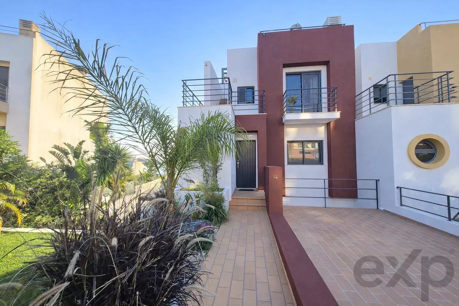 Townhouse, featuring an independent apartment and a roof terrace, offering an exceptional panoramic view. 86874530 image 1