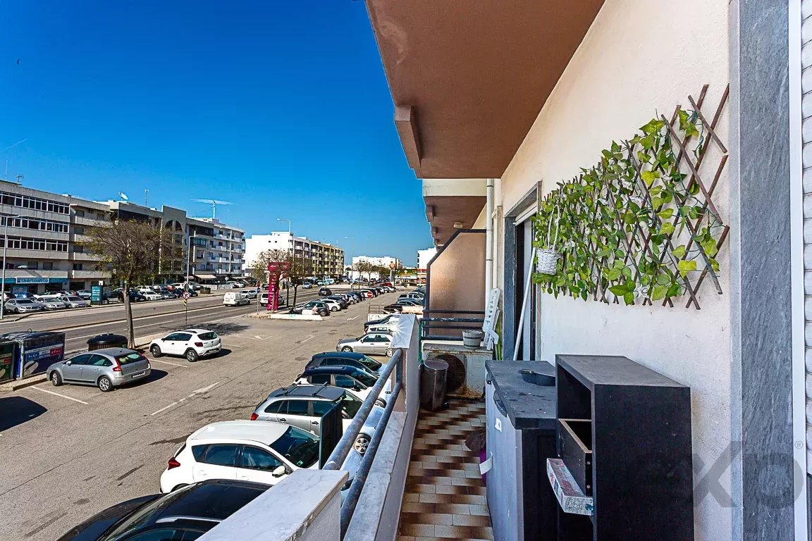 Apartment T2 in Olhão with balcony and covered terrace, excellent location 86879591 image 28