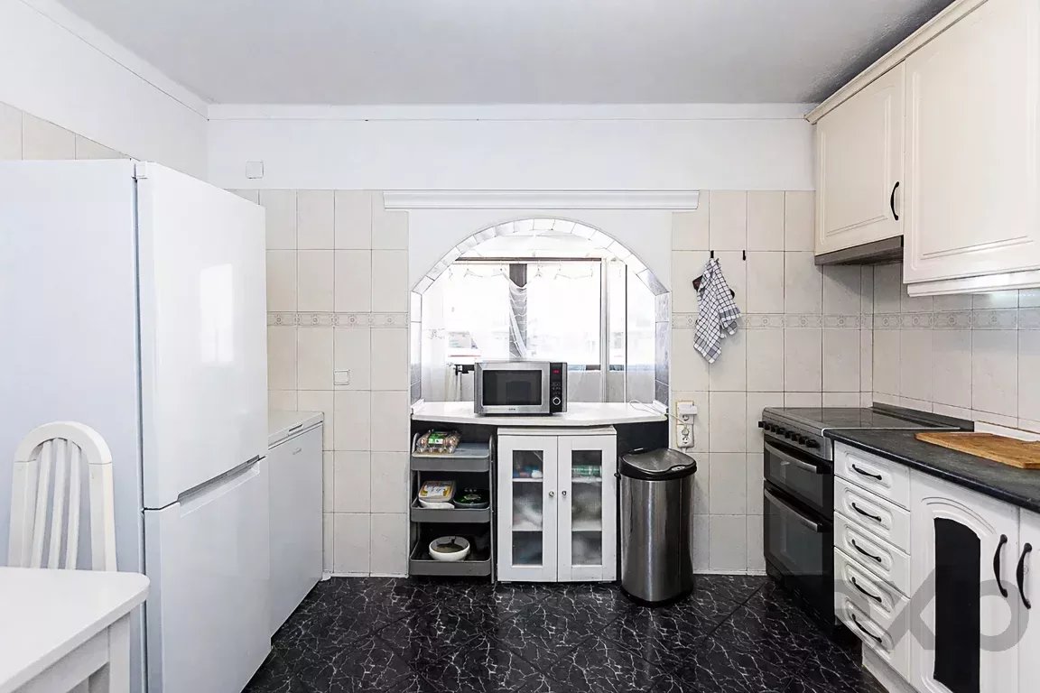 Apartment T2 in Olhão with balcony and covered terrace, excellent location 86879591 image 11