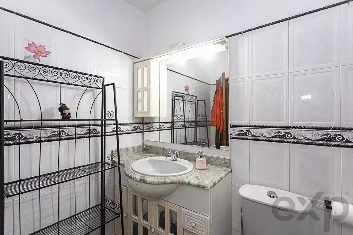 Apartment T2 in Olhão with balcony and covered terrace, excellent location 86879591 image 21