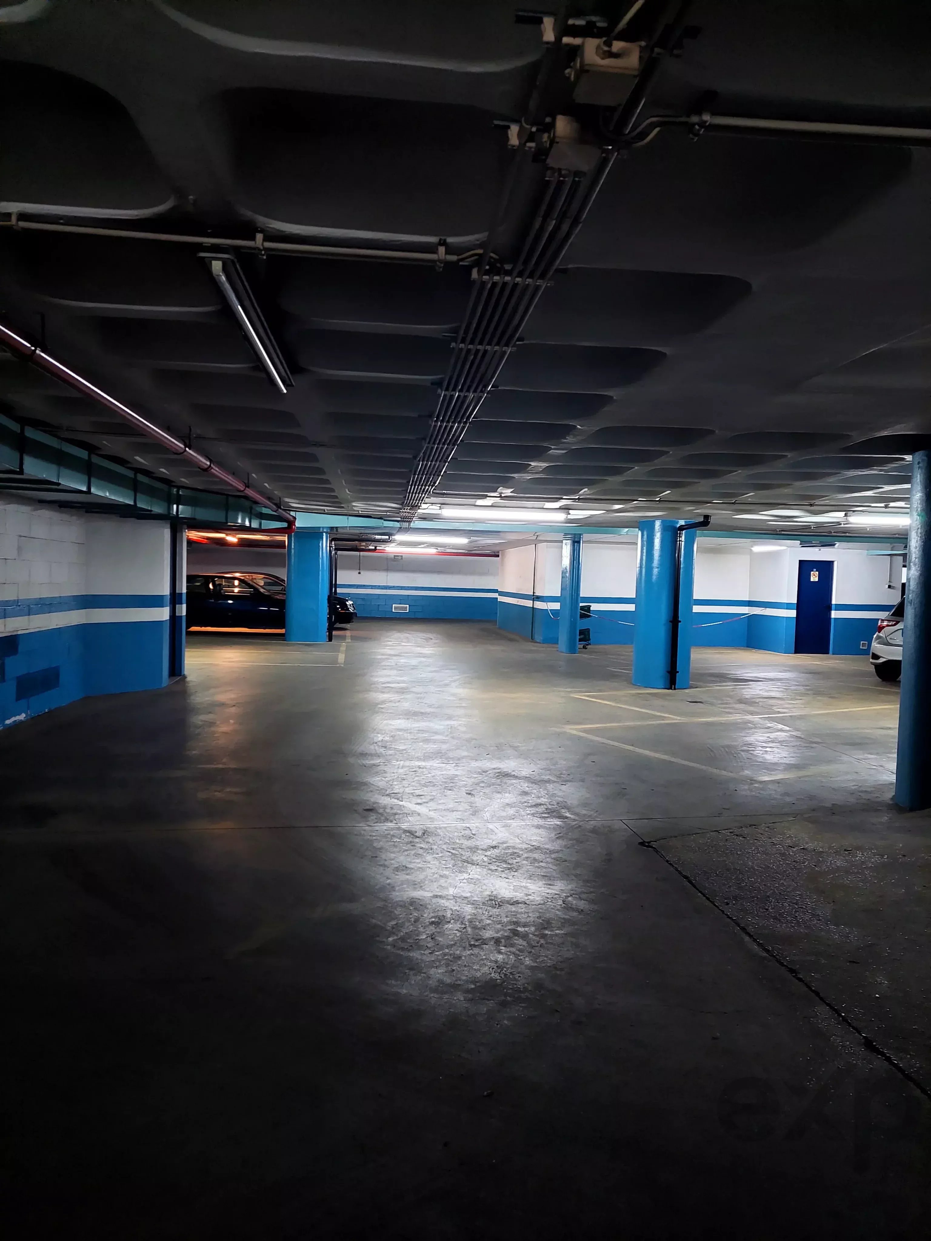 Garage in the Heart of Chiado 4