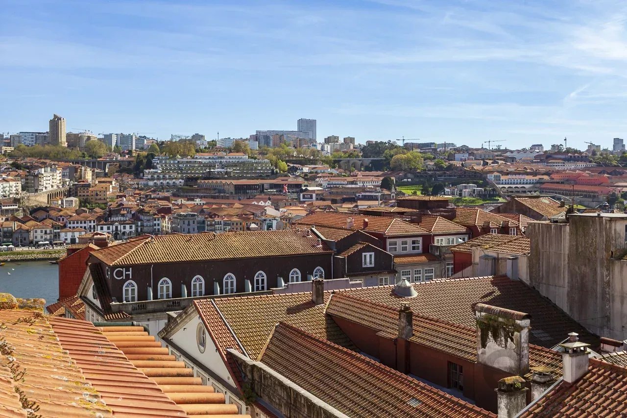 Escritório Versátil com Potencial de Conversão no Centro Histórico