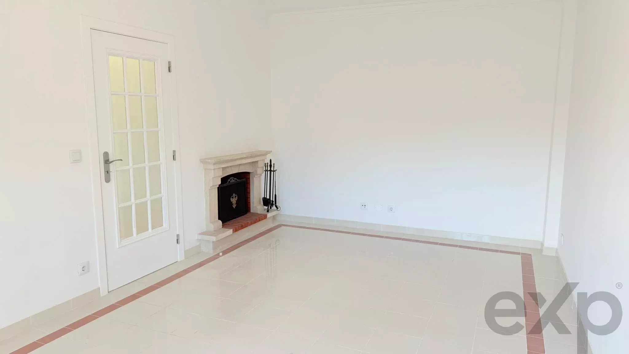 Apartamento T3 Feijó, Almada remodelado