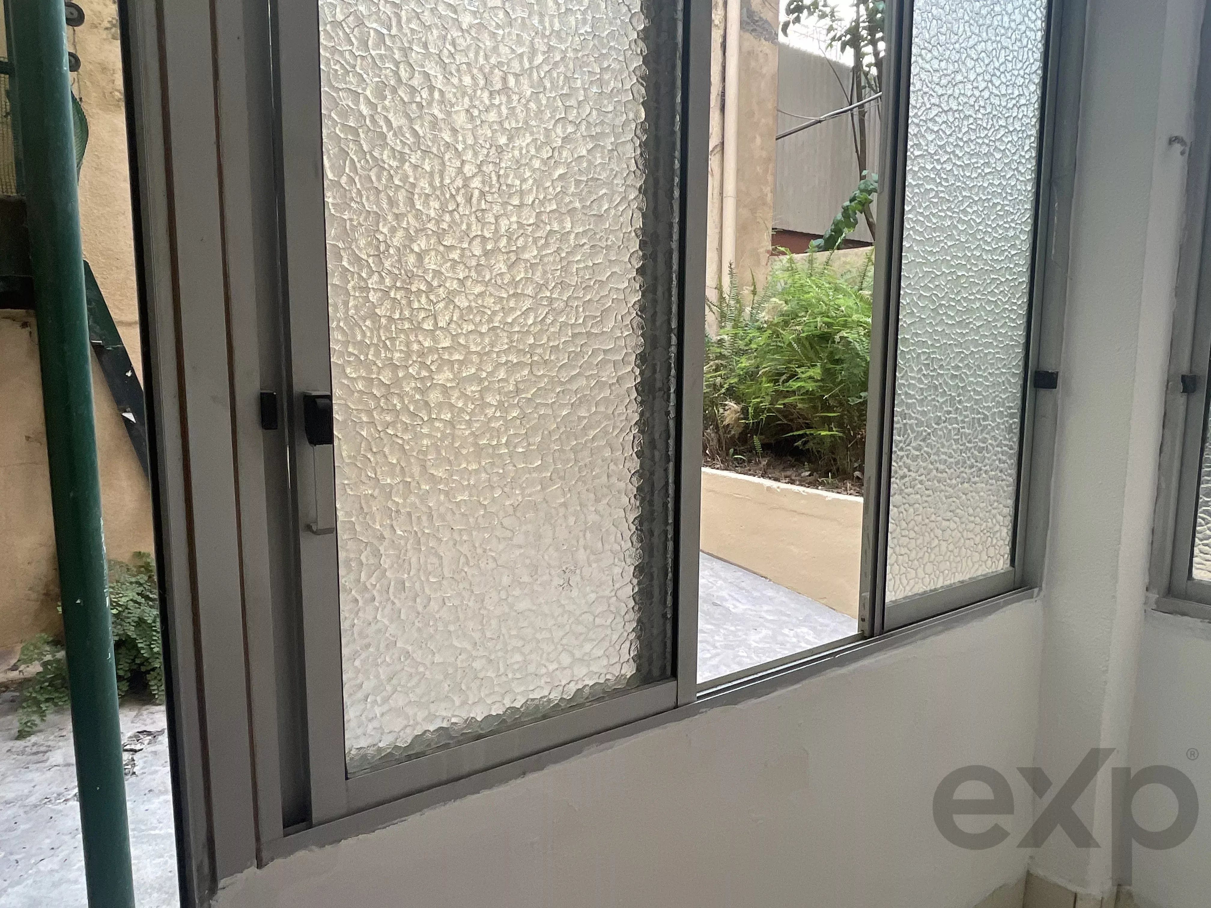 T3 com charme e logradouro Para Remodelar – Lisboa 86916807 image 44