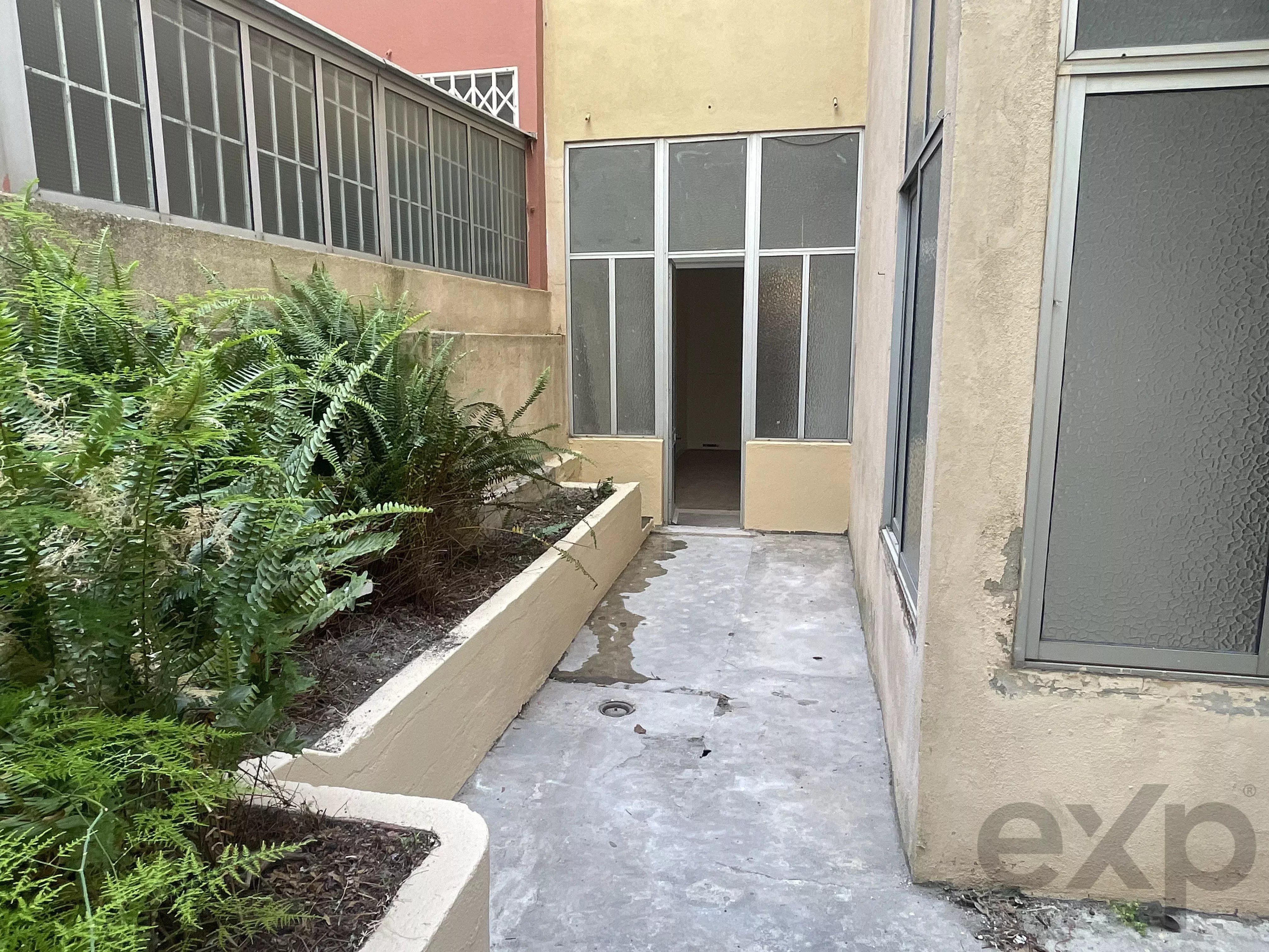 T3 com charme e logradouro Para Remodelar – Lisboa 86916807 image 46