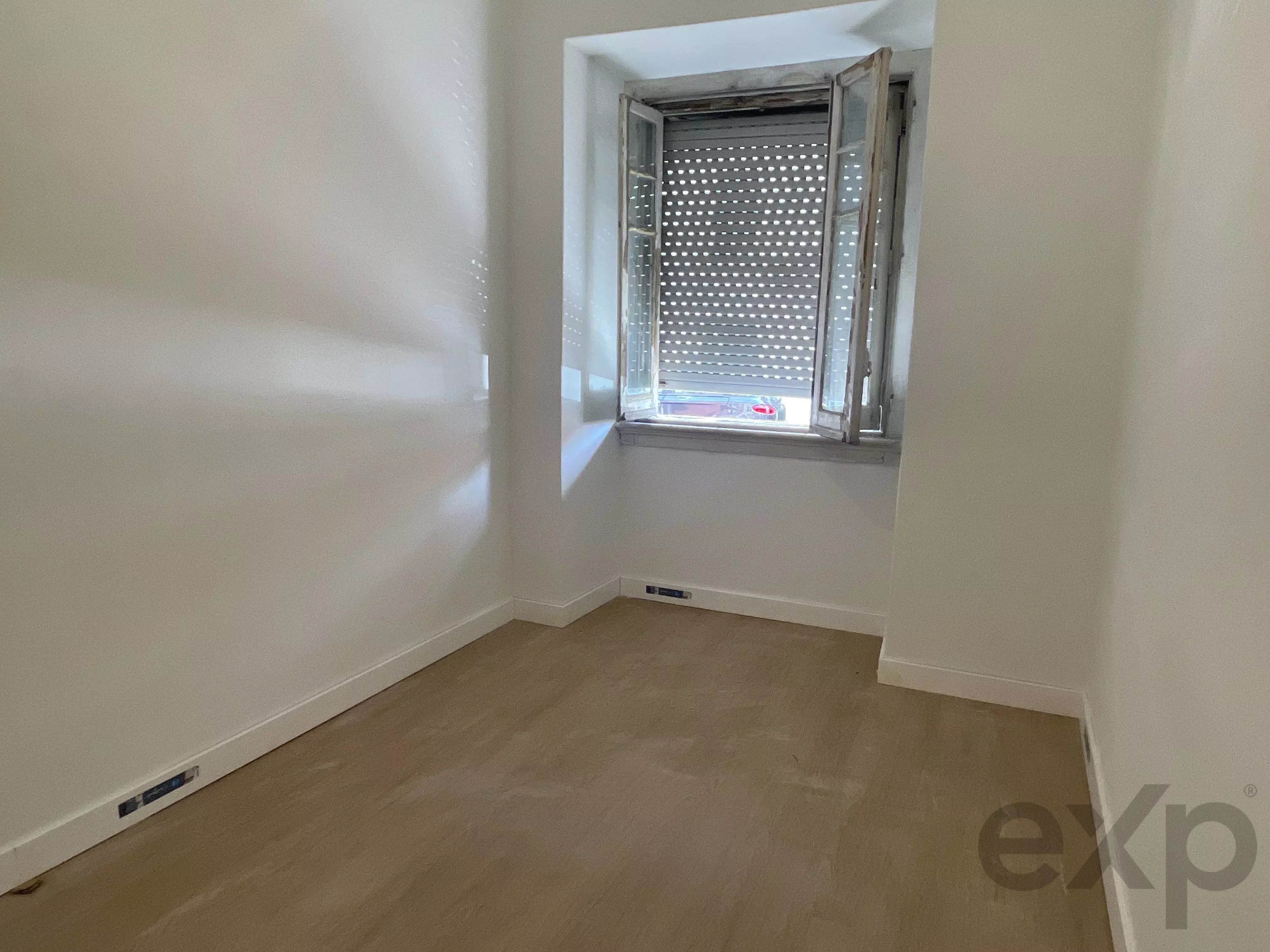 T3 com charme e logradouro Para Remodelar – Lisboa 86916807 image 17