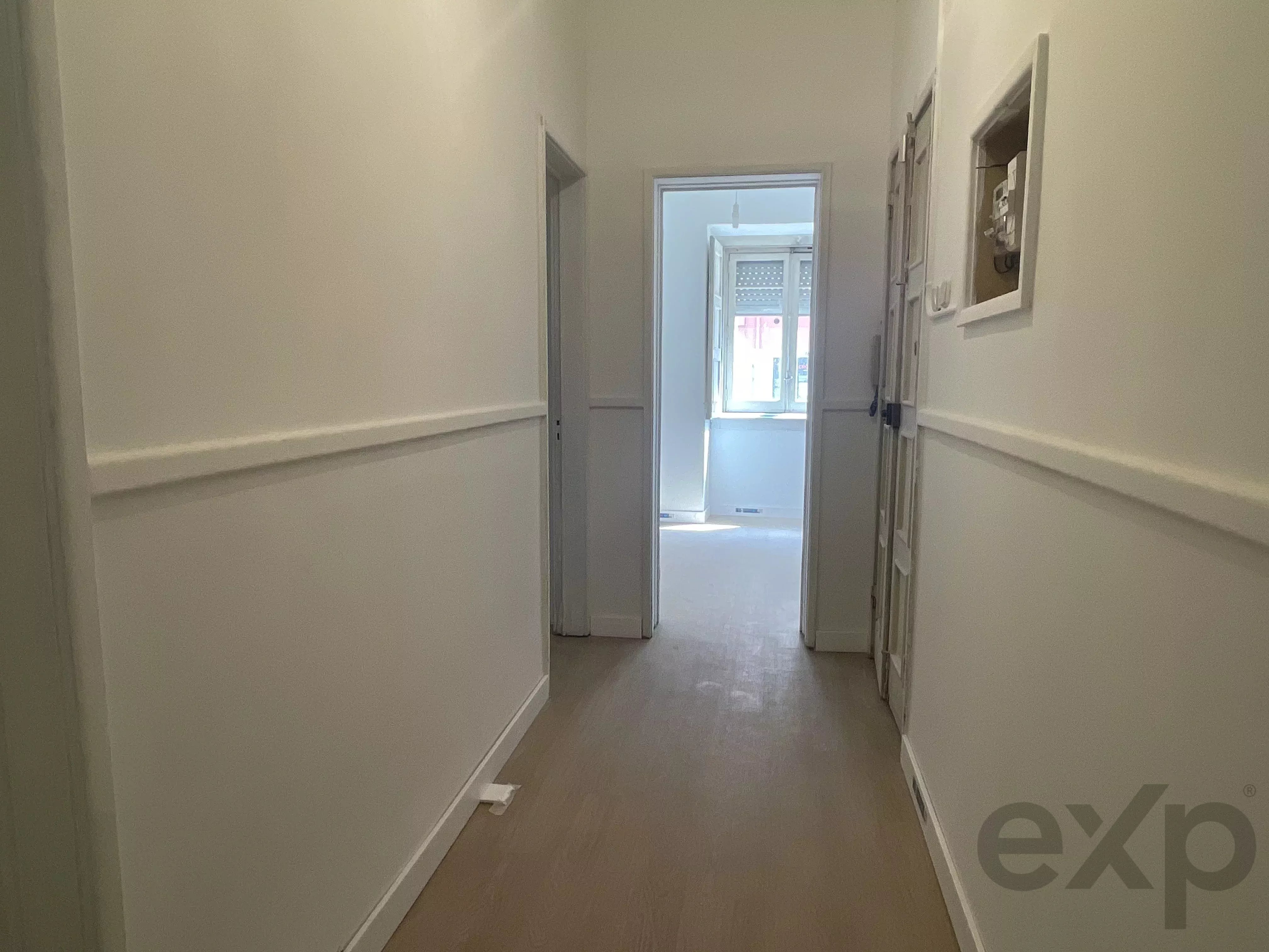 T3 com charme e logradouro Para Remodelar – Lisboa 86916807 image 11