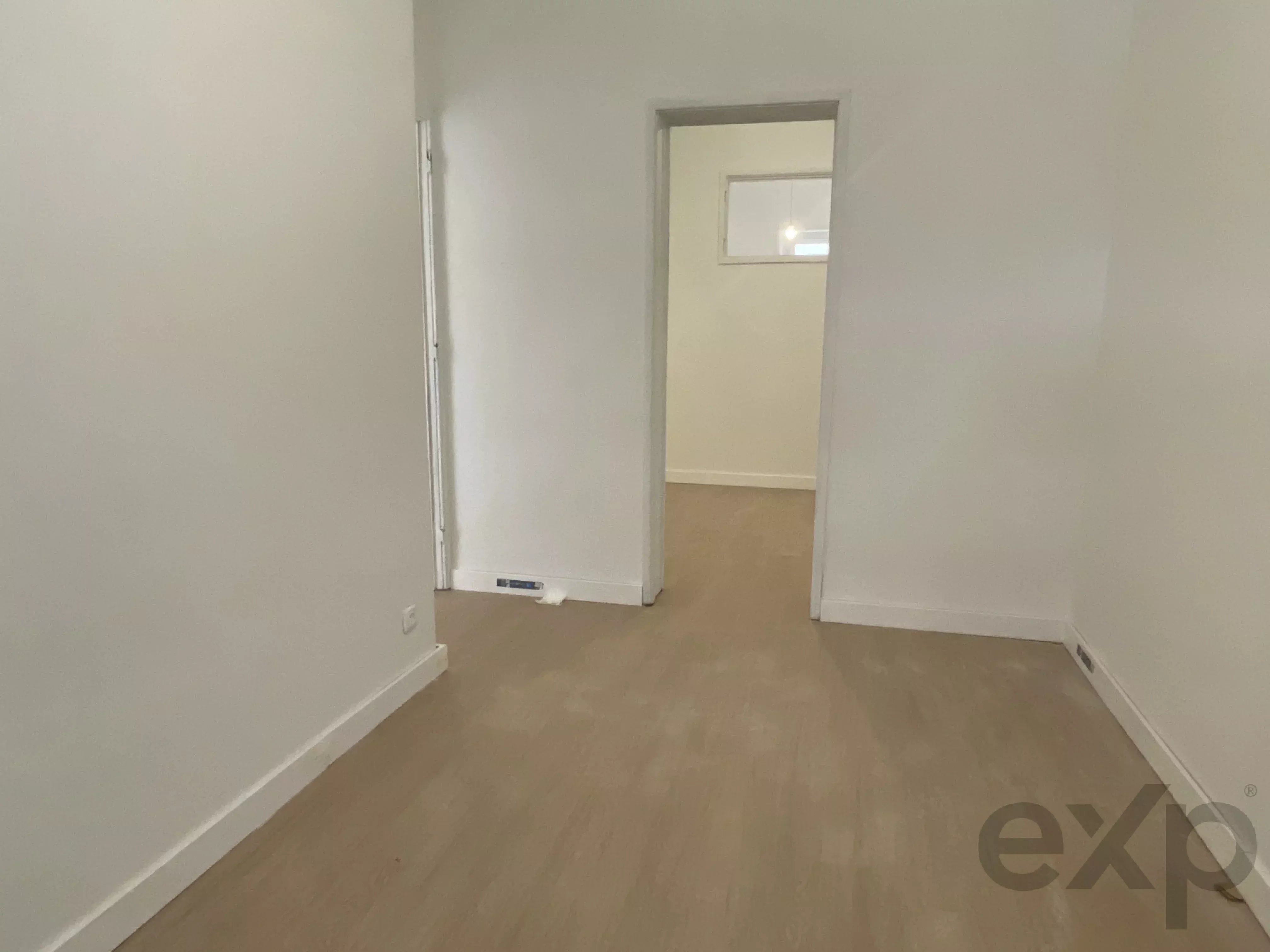 T3 com charme e logradouro Para Remodelar – Lisboa 86916807 image 18