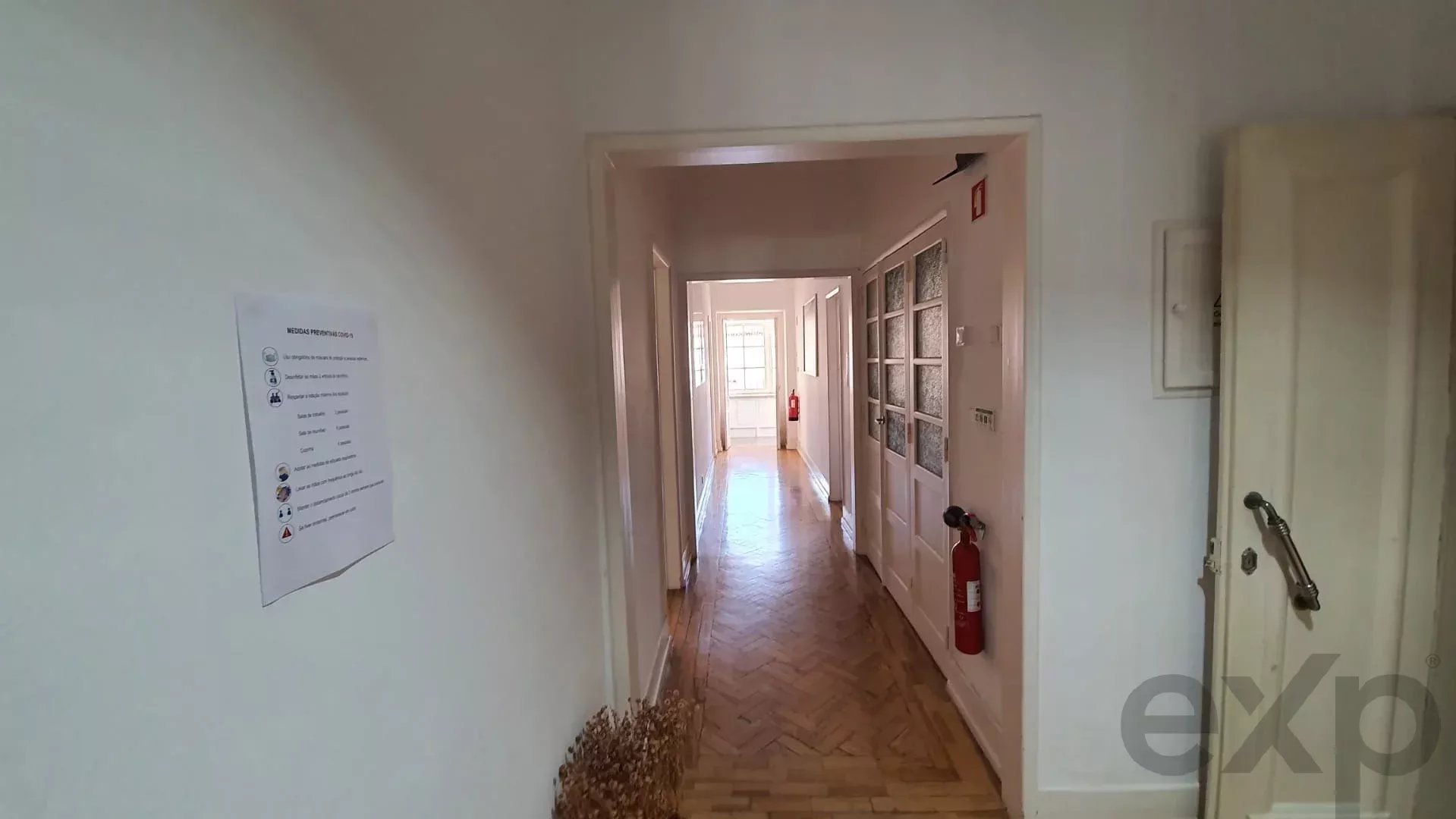 Escritório em Santos para arrendamento, Lisboa de 208m2