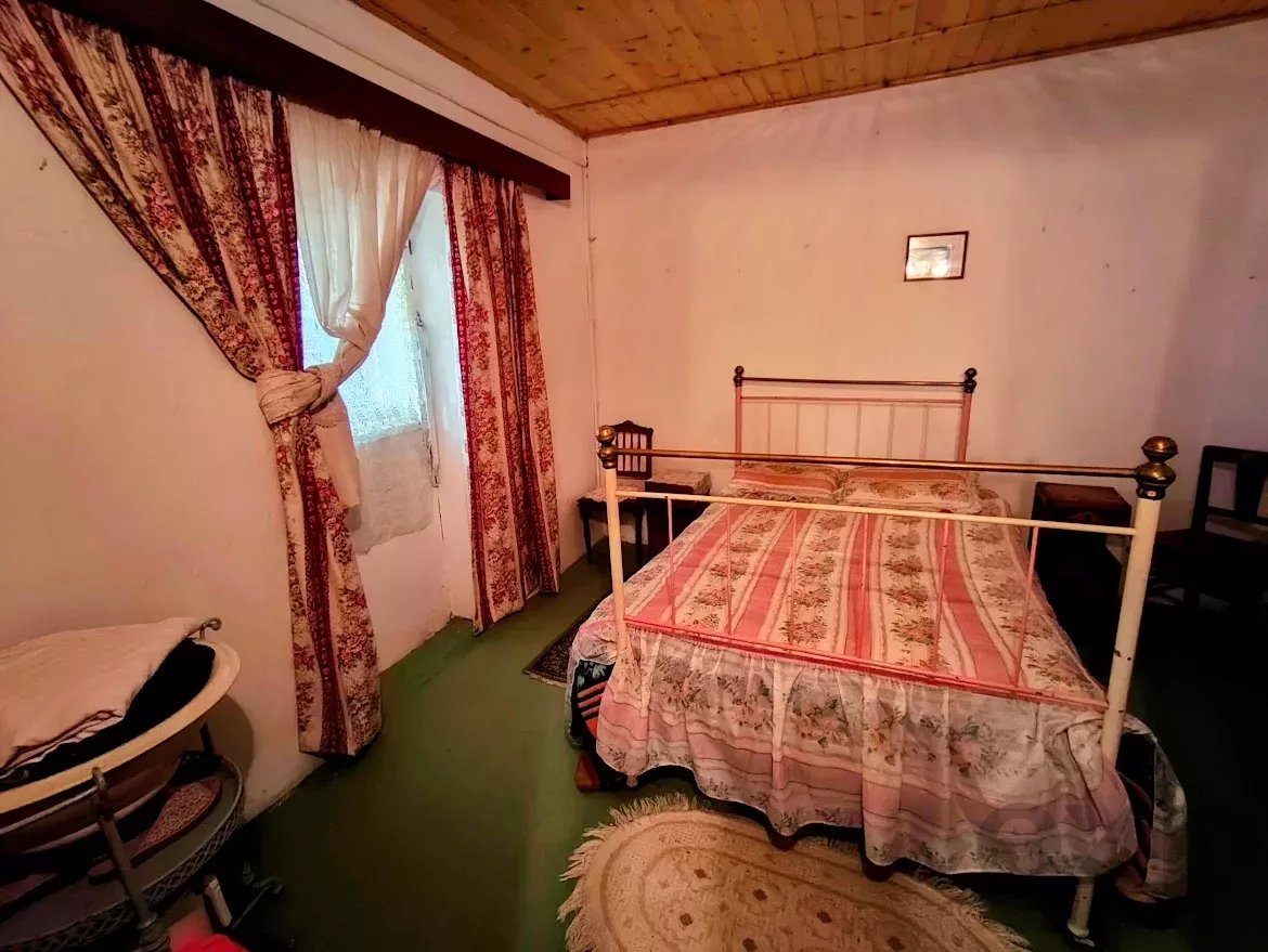 Casa tradicional de 8 assoalhadas na Comenda, 243 m²