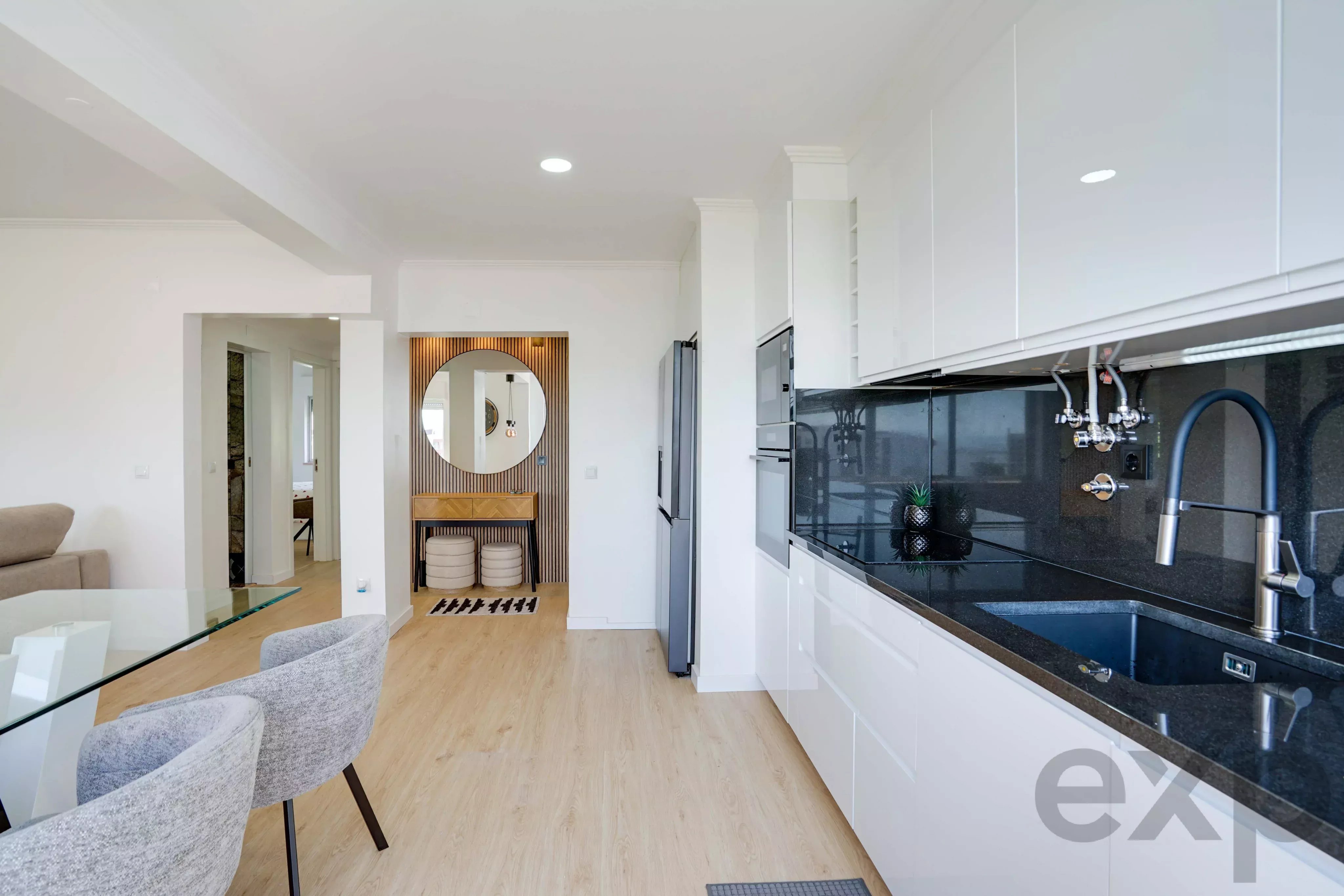 Renovated T2, Povoa de Santa Iria 86927003 image 8