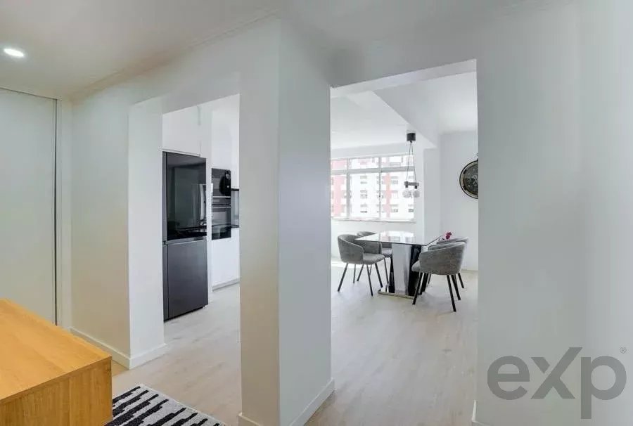 Renovated T2, Povoa de Santa Iria 86927003 image 14