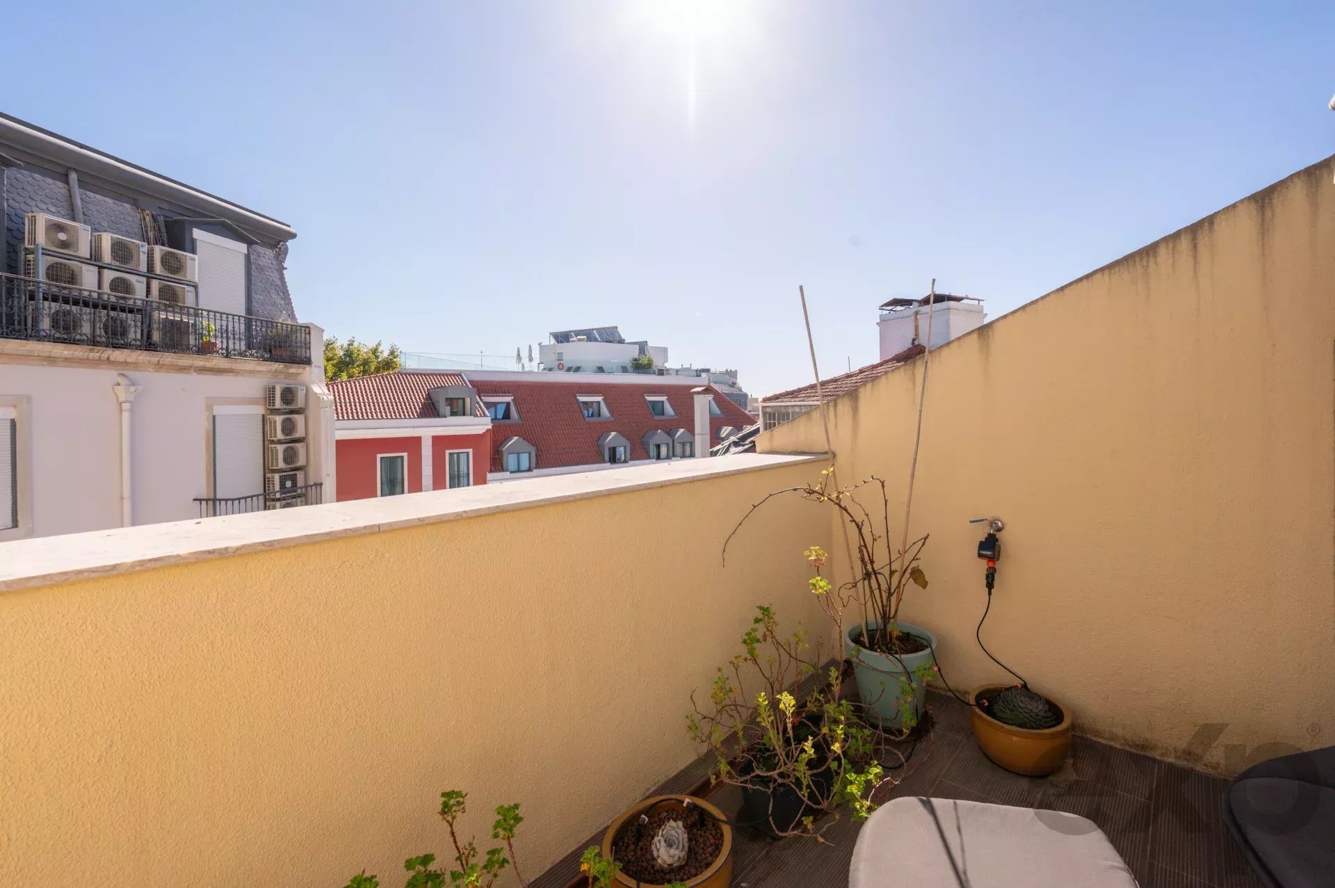 Elegant Two‑Bedroom + One‑Bathroom Penthouse in Central Lisbon 86935832 image 54