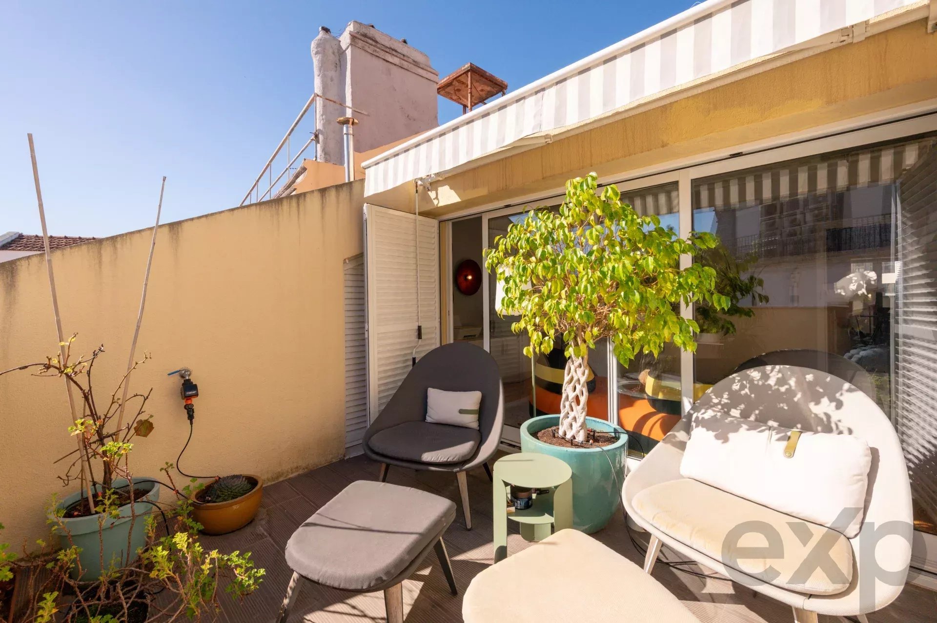 Elegant Two‑Bedroom + One‑Bathroom Penthouse in Central Lisbon 86935832 image 55