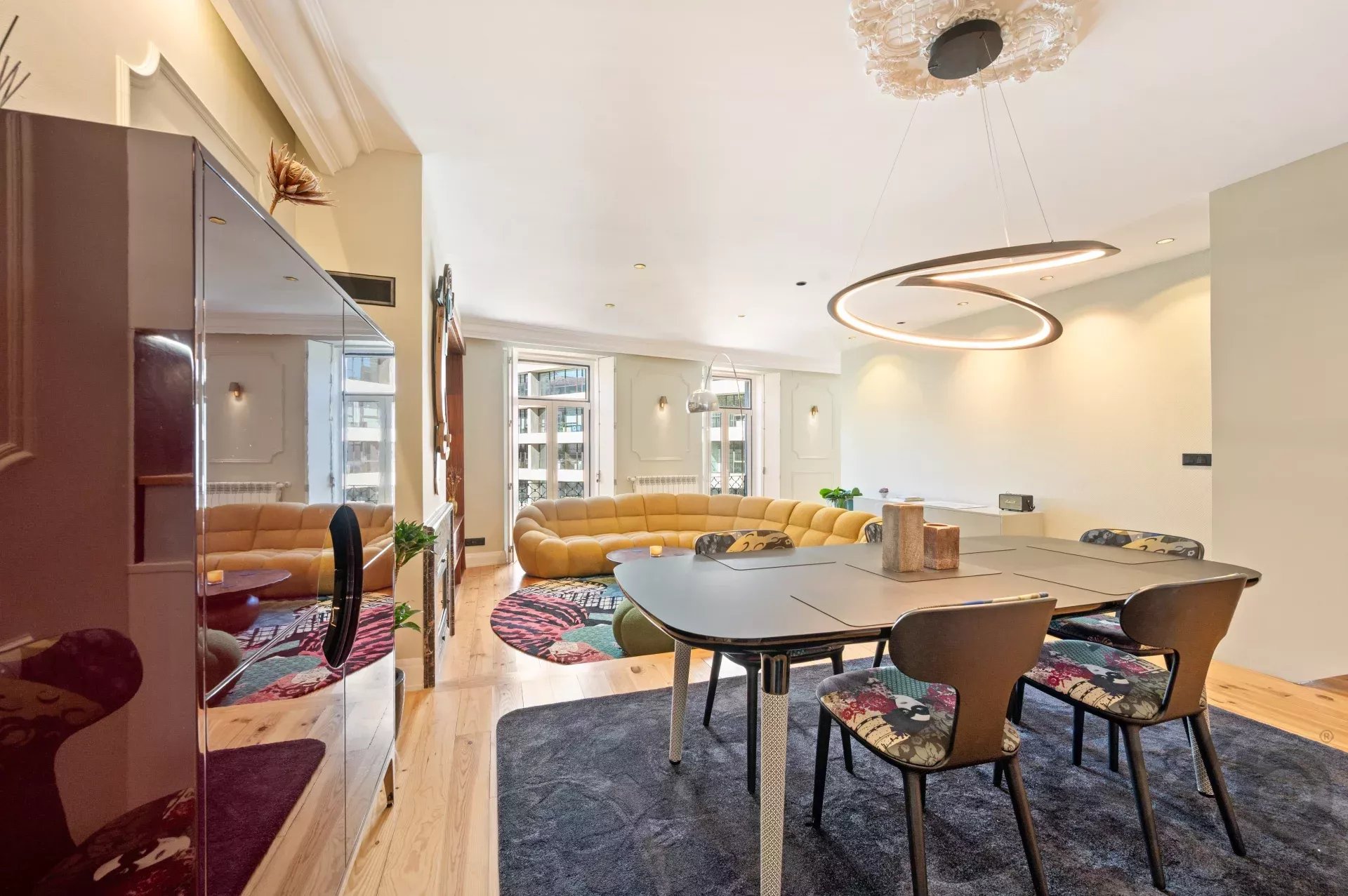 Elegant Two‑Bedroom + One‑Bathroom Penthouse in Central Lisbon 86935832 image 36