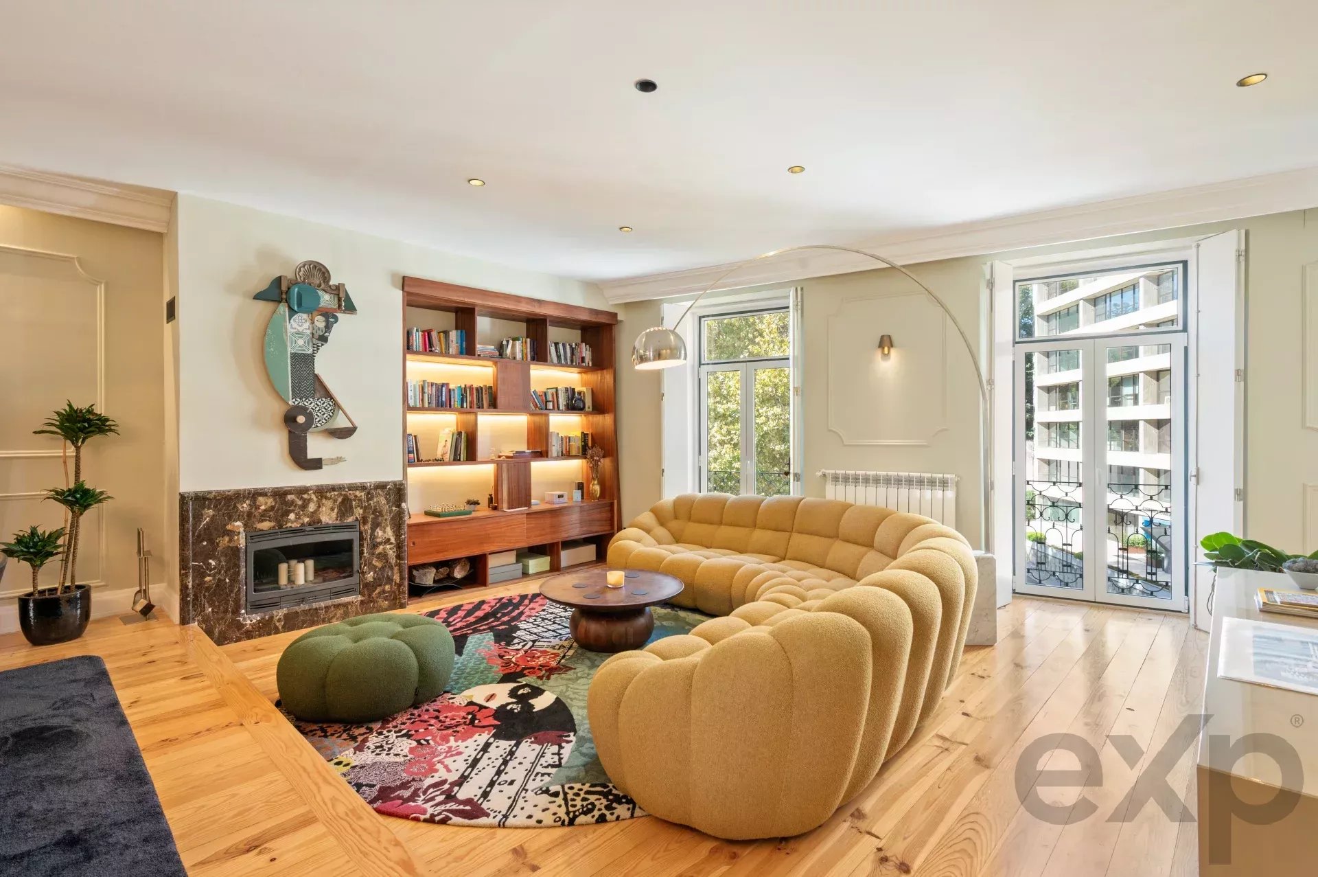 Elegant Two‑Bedroom + One‑Bathroom Penthouse in Central Lisbon 86935832 image 17