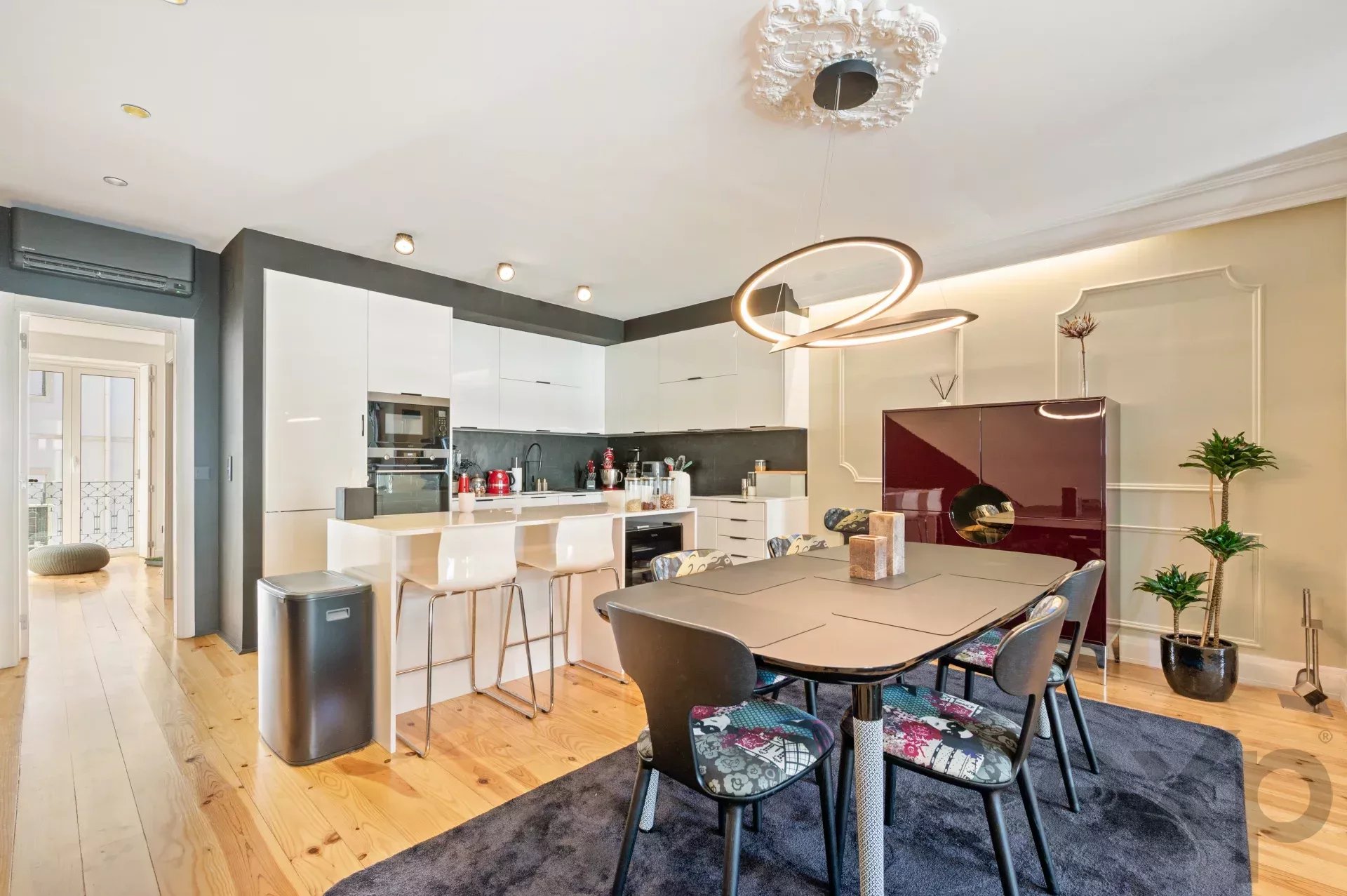 Elegant Two‑Bedroom + One‑Bathroom Penthouse in Central Lisbon 86935832 image 29