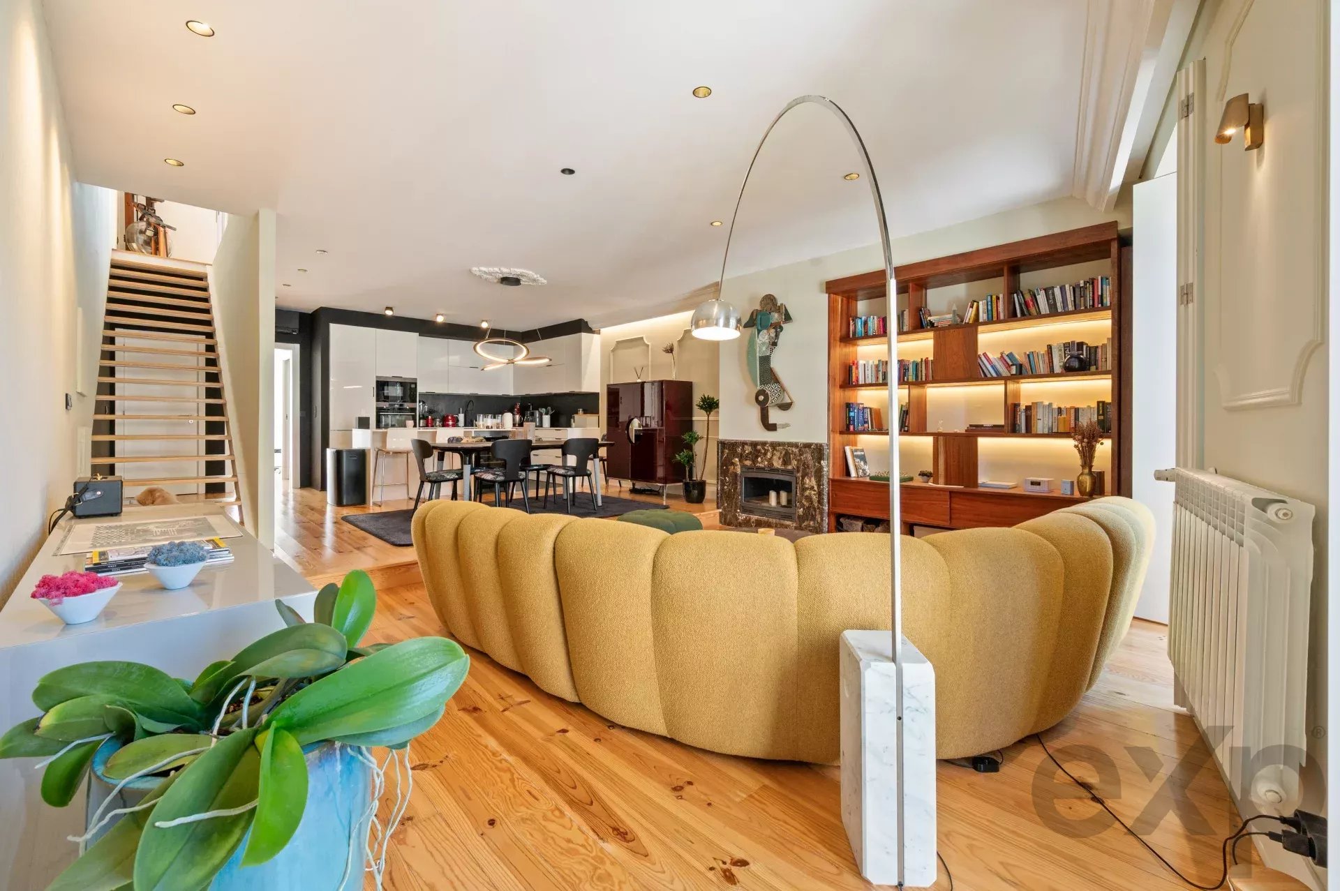 Elegant Two‑Bedroom + One‑Bathroom Penthouse in Central Lisbon 86935832 image 16